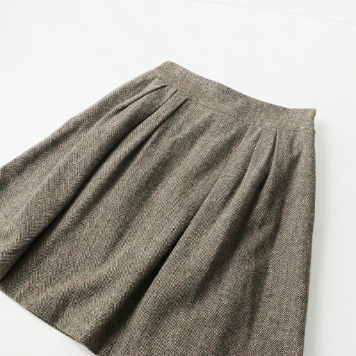 【期間限定価格】【スプリングセール】マーガレットハウエル MARGARET HOWELL ウールカシミヤ混 ヘリンボーン タック入りスカート 1/グレーベージュ【2400013727556】【中古】 【期間限定価格】【スプリングセール】マーガレットハウエル MARGARET HOWELL ウールカシミヤ混 ヘリンボーン タック入りスカート 1/グレーベージュ【2400013727556】【中古】
