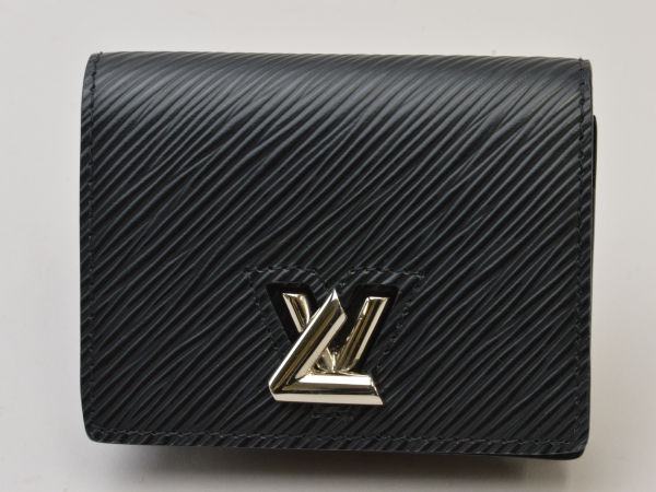 ルイヴィトン LOUIS VUITTON エピ ツイスト ミュルティカルト Sランク M68682 カードケース/名刺入れ 黒 メンズ e_u su_p F-YA317 【中古：美品】【ブランド買取販売トリヴァンドラム】220410