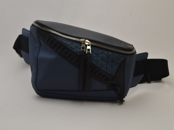 ロエベ LOEWE パズル バッグ ボディバッグ 306 50 T57 PUZZLE SLING BAG ナイロン 5220/PETROLEUM BLUE SILVER メンズ su_p e_u F-YA567【中古：良品】【ブランド買取販売トリヴァンドラム】230904 1