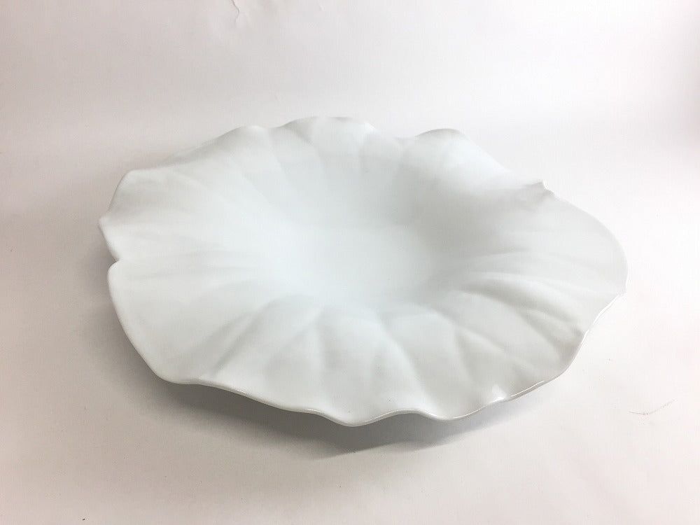 有田焼 李荘窯 白磁 ロータスプレート 25cm (強化磁器)【25cm 大鉢 中皿 大皿 変形皿 蓮の花型 白色 花柄 おしゃれ】