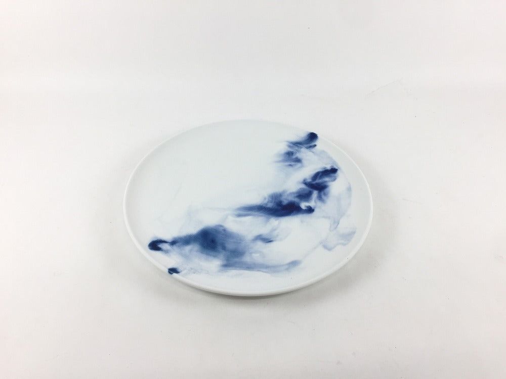有田焼 吉右衛門窯 スムース16cmプレート 瑠璃水流【16cm 皿 中皿 丸皿 平皿】