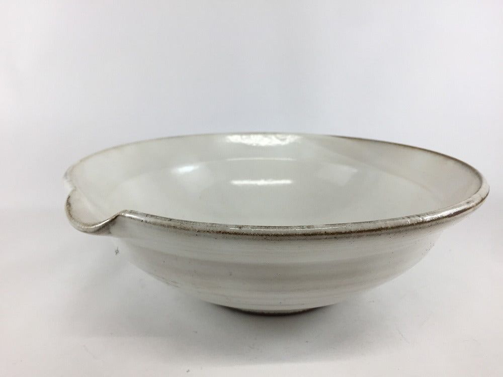 【訳あり品】白化粧かぶと鉢 22cm 波佐見焼【アウトレット】