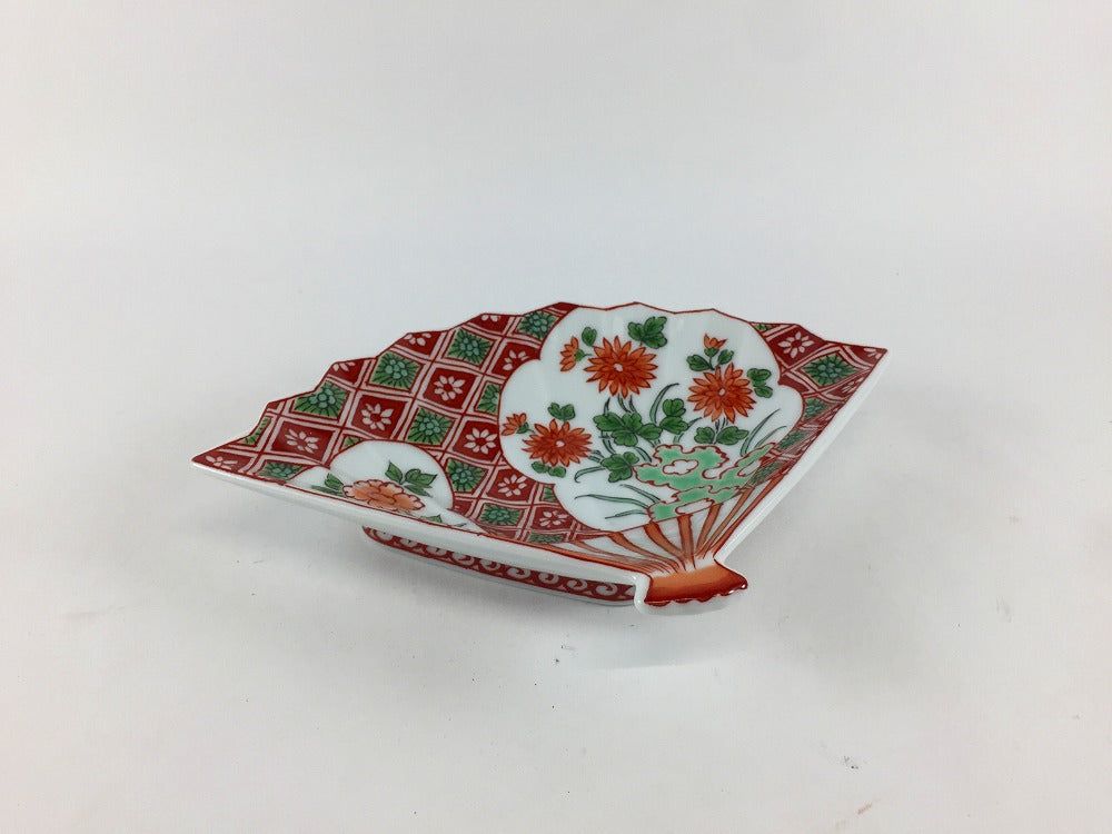吉田焼(肥前有田焼) 辻与窯 窓絵草花文 扇型皿 16.5cm