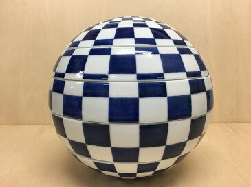 有田焼 李荘窯 玉おせち重 藍市松文 【珠型五段重/市松文(混柄)】【重箱 5段 26cm 磁器】