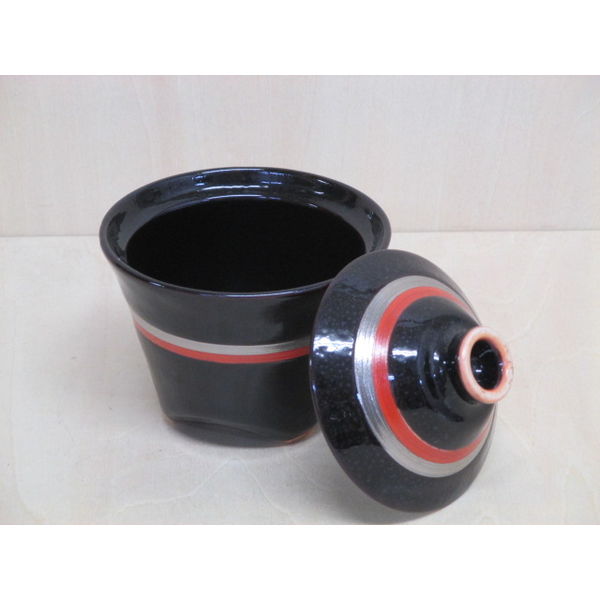 有田焼 金善窯 三足90蓋物 黒楽紅銀【蓋もの・ふた物】