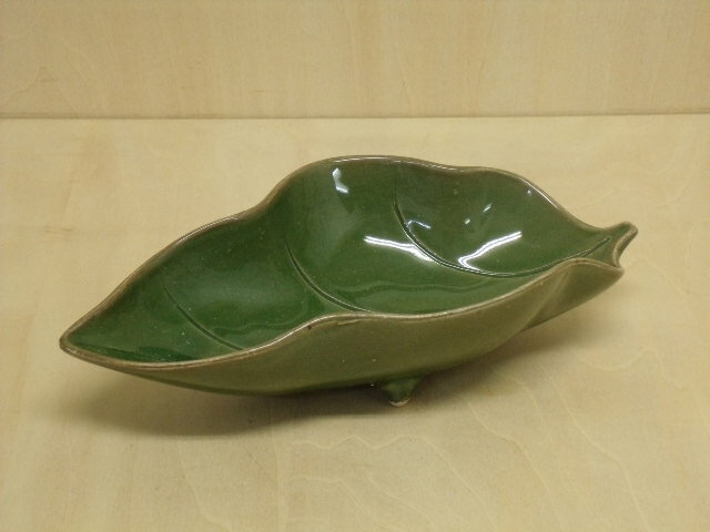 織部風葉型小鉢