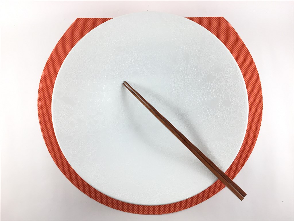 有田焼 吉右衛門窯 28平鉢.白銀彩【白泡化粧9寸平鉢】【28cm 大鉢 丸鉢 白色 鉢 泡化粧】