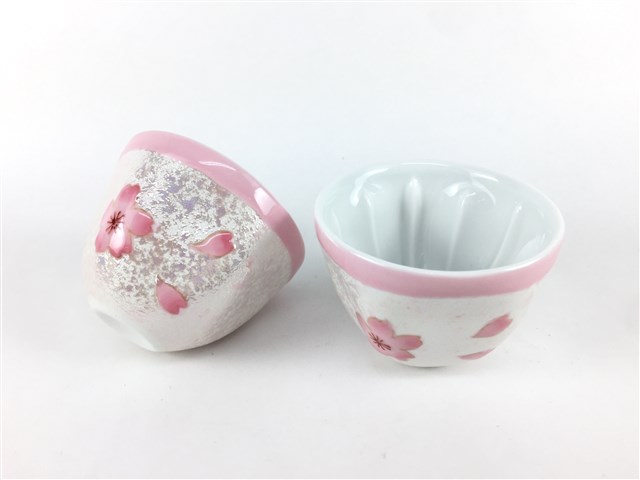 ほろ酔いセット 有田焼 田清窯 70cc桜小煎茶.虹彩桜【小鉢 煎茶 湯呑み ぐい呑み 盃 6.5cm 70cc 70ml サクラ 花柄 ピンク色 虹彩桜 小煎茶碗 春/花/桜/サクラ/さくら 茶器/カップ 和食器/陶器/磁器】【あす楽対応】