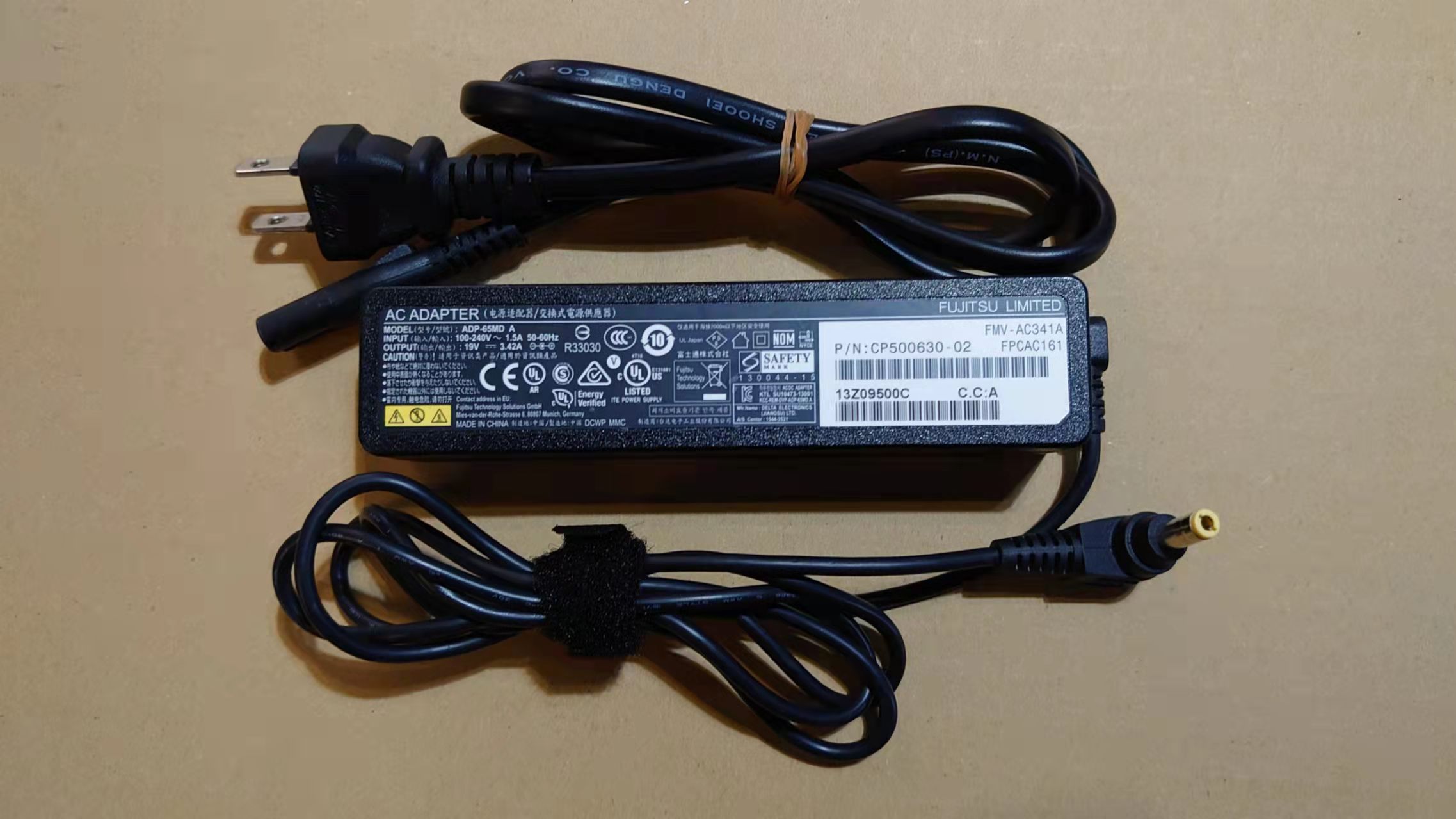 中古品 富士通 ACアダプター FMV-AC341A ADP-65MD A 19V 3.42A対応 5.5mm×2.5mm
