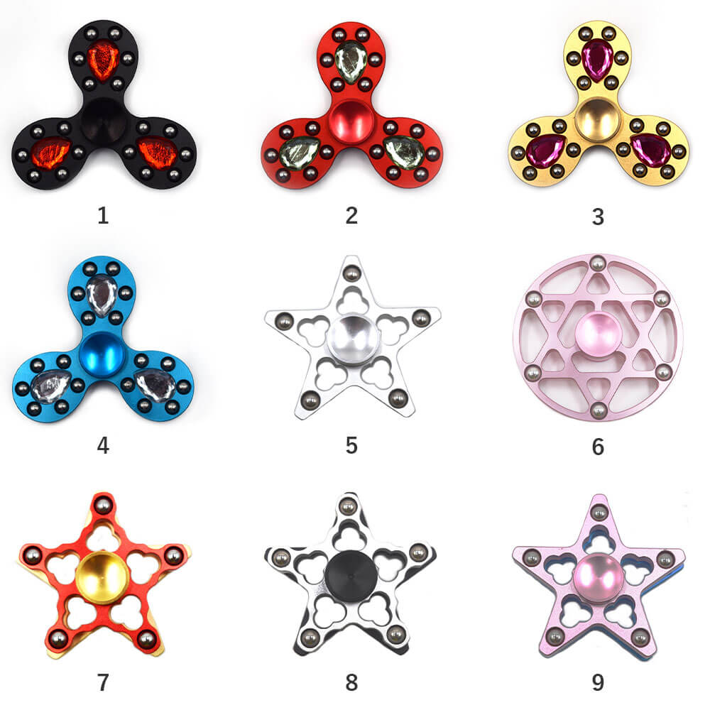 【集中したい時に】【回してすっきり】ハンドスピナー シリーズIV HandSpinner 三角形シンプルフィジェット 大人子供に人気 ストレス解消や集中力アップに コマ回し 指スピンスピナー おもちゃ【イライラ解消】【新品/未使用】