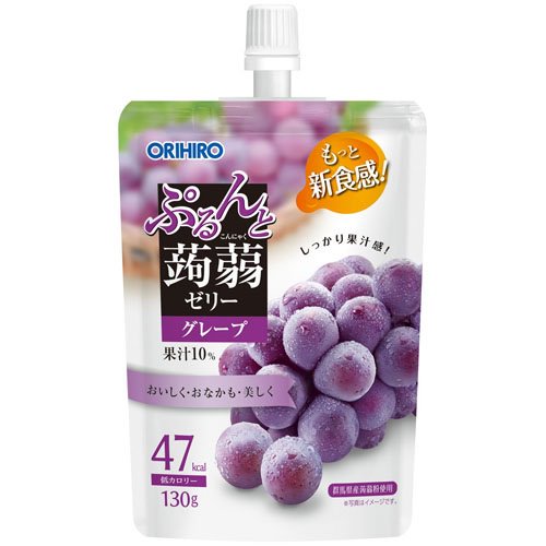 ※この商品は配送会社の都合により、沖縄・離島にはお届けできません。 ご注文が確認された場合、キャンセルさせて頂く可能性がございますのであらかじめご了承ください。●原産国 : グレープ:アメリカ●原材料 : 果糖ぶどう糖液糖、果汁(ぶどう、りんご)、還元水飴、砂糖、蒟蒻粉、酸味料、ゲル化剤(増粘多糖類)、香料、塩化カリウム、甘味料(アセスルファムK、スクラロース)、アントシアニン色素●栄養成分 : -●カロリー : 49kcal/130g●直射日光、高温多湿をさけ開封後はすぐにお召し上がり下さい。凍らせると食感がおちますのでご注意願います。のどに詰まらせないよう押し出しながらよくかんでお召し上がり下さい。 ●ぷるんとした食感の美味しい蒟蒻ゼリーです。 ●49Kcalのグレープ味の蒟蒻ゼリー。カロリーを気にする方にもお召し上がりいただけます。 ●群馬県産の蒟蒻粉を使用。※この商品は配送会社の都合により、沖縄・離島にはお届けできません。 ご注文が確認された場合、キャンセルさせて頂く可能性がございますのであらかじめご了承ください。