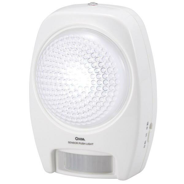 オーム電機 BO-LS20A5 LEDセンサープッシュライト OHM 物置 ナイトライト 環境に優しい ホワイト 配線不要 明暗 屋内照明 オーム 軽量 節電 人感センサー 納戸 廊下 トイレ 便利 プルスイッチ 長寿命 省スペース センサー付き