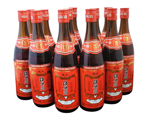 商品名 5年物 紹興酒 王宝和ブランド 内容量 640ml×12本 (1ケース) 原材料 もち米、麹、＊添加物 カラメル色素 原産地 中国 浙江省 紹興市 輸入者 (有) ソフィ貿易 保存方法 常温保存 賞味期限 記載していませんが、 5年間ほどの賞味期限があります。 紹興酒は置けば置くほど美味しくなる特徴があります。 特徴 世界三大美酒の一つと言われている紹興酒。 アミノ酸の含有量はとても高く、香り豊かな 長期熟成した醸造酒です。 コクや香りに深みがあり、その風味は中華料理によく合います。 特に油っこい料理にピッタリ！肉料理や揚げ物、炒め料理など 味の濃い料理との相性はバッチリです♪ ※注意事項 カラメル色素あり お酒は20歳から！未成年者への酒類の販売は固くお断りしています！