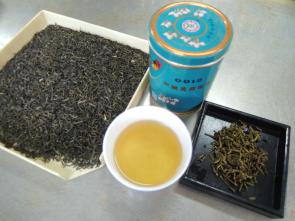 本場福建省 胡蝶牌 ジャスミン茶 200g×3個 青缶 2級品 高級ジャスミン茶が飲みたい方に 茶葉 プレゼントに