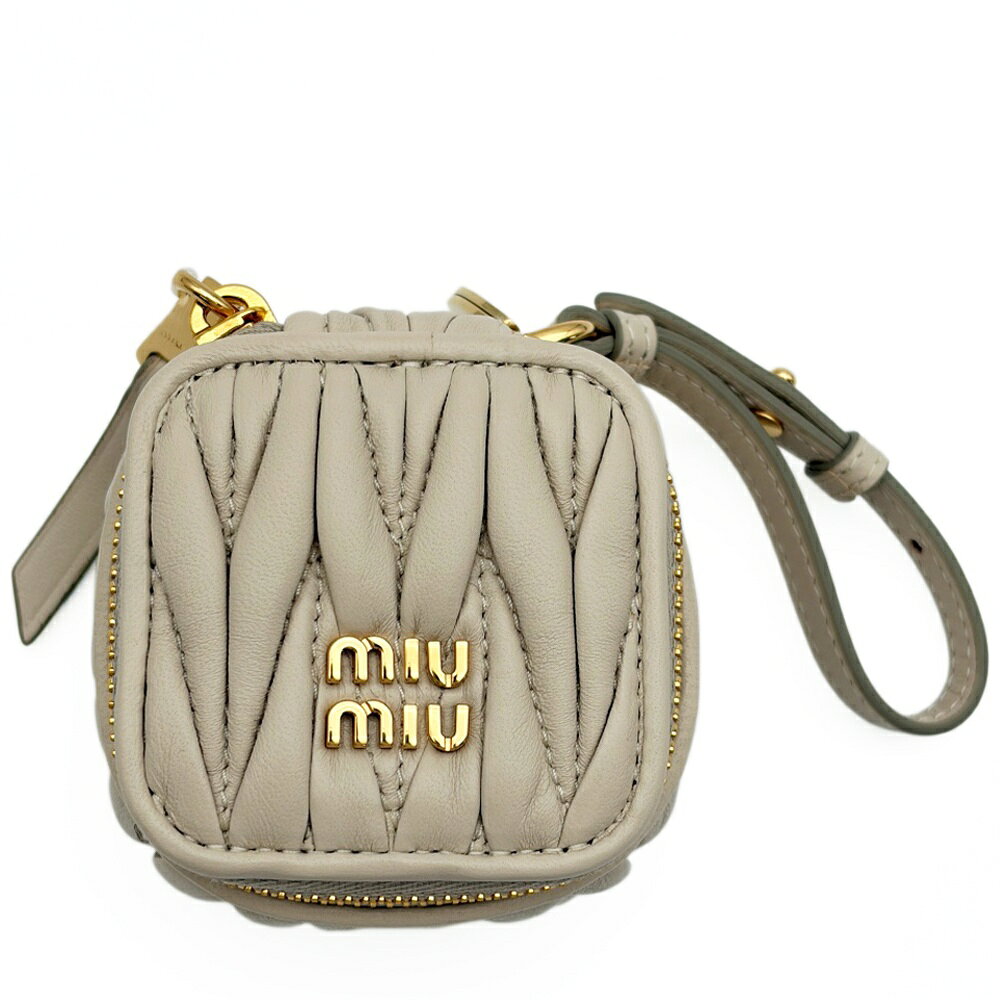 楽天市場】miumiu キーリング（キーホルダー｜キーホルダー・キー