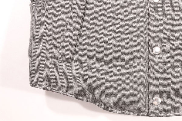 【M】 BRUNELLO CUCINELLI ブルネロクチネリ ダウンベスト MN4661383 Lサイズ相当 メンズ 秋冬 レッド 赤 ヘリンボーン ウール リバーシブル アウター トップス 大きいサイズ イタリア製 並行輸入品 ラッピング無料 送料無料 W28076