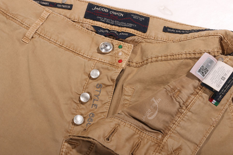 【お買い物マラソン】 【31】 JACOB COHEN ヤコブコーエン ハーフパンツ J666 Mサイズ相当 春夏 ベージュ コットン ズボン イタリア製 並行輸入品 ラッピング無料 送料無料 S32262