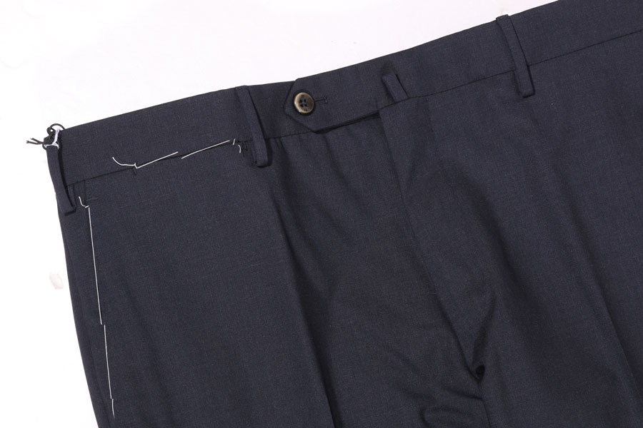 【SUMMER SALE 〜7/20】 【50】 PT TORINO ピーティー・トリノ パンツ SLIM FIT XLサイズ相当 ネイビー 紺 ウール ズボン 並行輸入品 ラッピング無料 送料無料 A32716
