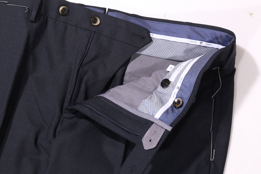 【SUMMER SALE 〜7/20】 【50】 PT TORINO ピーティー・トリノ パンツ SLIM FIT XLサイズ相当 ネイビー 紺 ウール ズボン 並行輸入品 ラッピング無料 送料無料 A32716