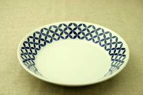 蒼宝（そうほう）　21cm深皿　青と白の反らし型6.3深皿七宝　カレー皿　パスタ皿　和食器　日本製　カネ定　蒼の器
