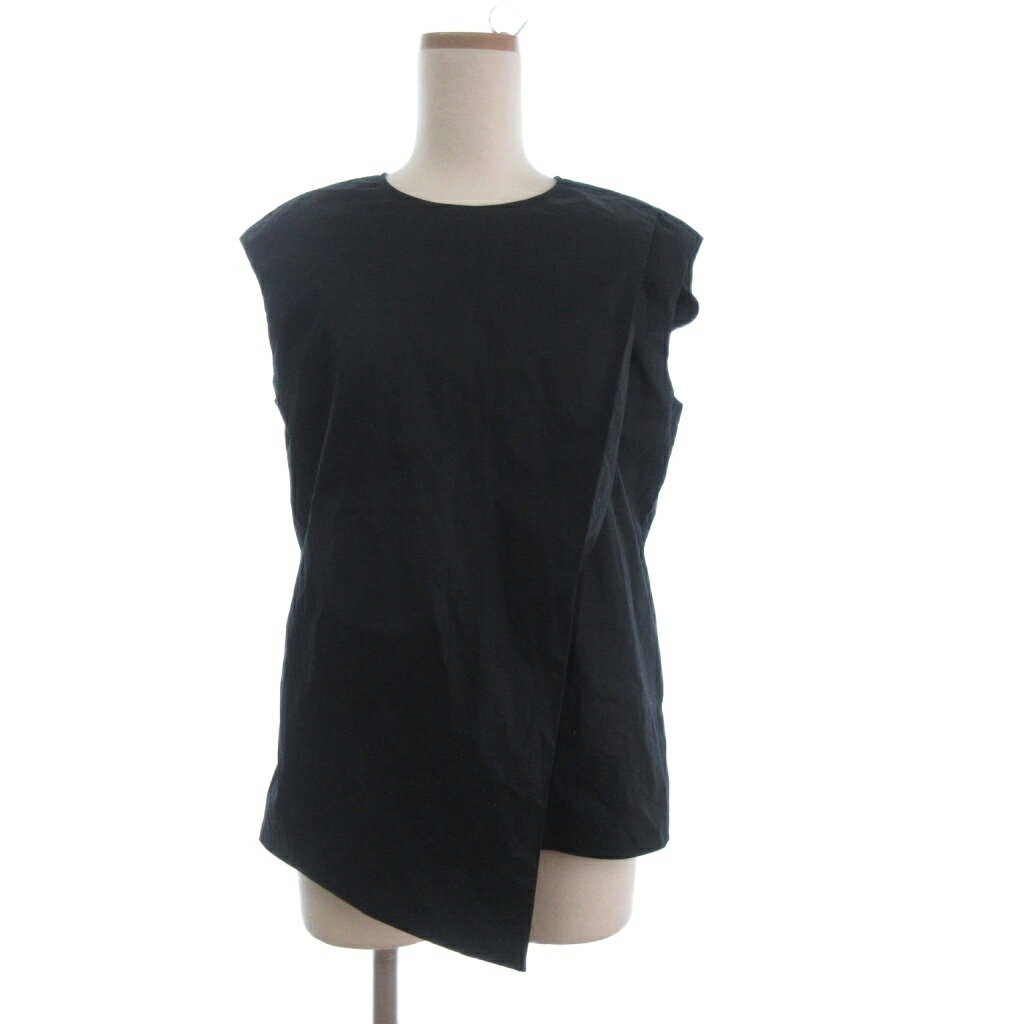 【中古】アッパーハイツ upper hights THE SHIRT BY ノースリーブシャツ ブラウス 無地 黒 ブラック 1 レディース 【ベクトル 古着】 260311ブランドアッパーハイツ upper hights表記サイズ1実寸サイズ肩幅：43cm　身幅：47cm　着丈：59cm　袖丈：-cm　　素材綿、ポリウレタン色黒仕様-状態・若干の色褪せ、しわ ・細かい繊維の付着 その他に目立ったダメージはなく、問題なくご使用いただける商品です。 ※あくまでも中古品ですので掲載写真や記載内容をご確認いただき、ご理解の上ご購入ください。商品のお問い合わせの回答を休止しております。＊各商品ページの商品詳細等をご確認の上ご購入ください。【中古】アッパーハイツ upper hights THE SHIRT BY ノースリーブシャツ ブラウス 無地 黒 ブラック 1 レディース 【ベクトル 古着】 260311状態ランク　”AB”詳細については、下記および「状態ランクについて」ページをご覧ください。未使用・新品の商品ほぼ新品同様の商品使用感が少なく、かなり状態の良い商品使用感はあるが、傷や汚れの少ない商品使用感の他、傷や汚れが見られる商品かなり大きな傷みがある難あり商品※S〜CランクはUSED品となりますので、使用感をご理解の上でご入札下さい。状態ランクについてinformationブランドアッパーハイツ upper hights表記サイズ1実寸サイズ肩幅：43cm　身幅：47cm　着丈：59cm　袖丈：-cm　　素材綿、ポリウレタン色黒仕様-状態・若干の色褪せ、しわ ・細かい繊維の付着 その他に目立ったダメージはなく、問題なくご使用いただける商品です。 ※あくまでも中古品ですので掲載写真や記載内容をご確認いただき、ご理解の上ご購入ください。商品のお問い合わせの回答を休止しております。＊各商品ページの商品詳細等をご確認の上ご購入ください。本商品は一点物です他サイトや店舗にて販売している商品です。多少のお時間差にて欠品になることもございます。予めご了承頂ますようお願い致します。ベクトル・サイズガイドはこちらこの商品と同じブランドの商品を見る