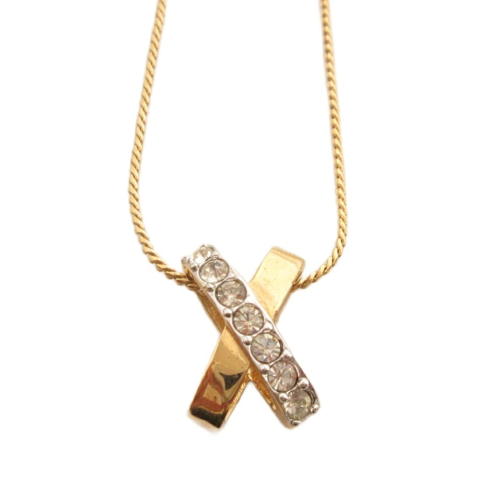 【中古】ニナリッチ NINA RICCI ネックレス ペンダント ゴールドカラー アクセサリー ■GY99 レディース 【ベクトル 古着】 260830ブランドニナリッチ NINA RICCI表記サイズ-実寸サイズチェーンの長さ：37-42cm　トップの大きさ：1.7cm　-　素材-色ゴールドカラー仕様-状態全体的に細かなスレがあります。（画像5枚目参照） その他に目立ったダメージはなく、問題なくご使用いただける商品です。 ※あくまでも中古品ですので掲載写真や記載内容をご確認いただき、ご理解の上ご購入ください。付属品-備考-商品のお問い合わせの回答を休止しております。＊各商品ページの商品詳細等をご確認の上ご購入ください。【中古】ニナリッチ NINA RICCI ネックレス ペンダント ゴールドカラー アクセサリー ■GY99 レディース 【ベクトル 古着】 260830状態ランク　”AB”詳細については、下記および「状態ランクについて」ページをご覧ください。未使用・新品の商品ほぼ新品同様の商品使用感が少なく、かなり状態の良い商品使用感はあるが、傷や汚れの少ない商品使用感の他、傷や汚れが見られる商品かなり大きな傷みがある難あり商品※S〜CランクはUSED品となりますので、使用感をご理解の上でご入札下さい。状態ランクについてinformationブランドニナリッチ NINA RICCI表記サイズ-実寸サイズチェーンの長さ：37-42cm　トップの大きさ：1.7cm　-　素材-色ゴールドカラー仕様-状態全体的に細かなスレがあります。（画像5枚目参照） その他に目立ったダメージはなく、問題なくご使用いただける商品です。 ※あくまでも中古品ですので掲載写真や記載内容をご確認いただき、ご理解の上ご購入ください。付属品-備考-商品のお問い合わせの回答を休止しております。＊各商品ページの商品詳細等をご確認の上ご購入ください。本商品は一点物です他サイトや店舗にて販売している商品です。多少のお時間差にて欠品になることもございます。予めご了承頂ますようお願い致します。ベクトル・サイズガイドはこちらこの商品と同じブランドの商品を見る