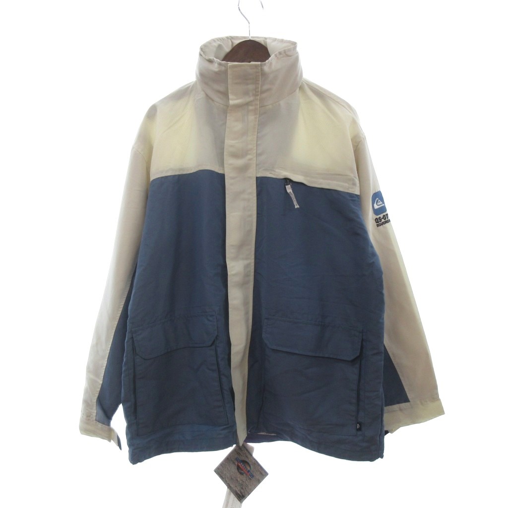 【中古】未使用品 クイックシルバー QUIKSILVER タグ付き ジャケット ブルゾン フルジップ 刺繍 バイカラー 白 ホワイト 水色 ブルー系 M メンズ 【ベクトル 古着】 261014ブランドクイックシルバー QUIKSILVER表記サイズM実寸サイズ肩幅：55cm　身幅：65cm　着丈：81cm　袖丈：63cm　　素材ナイロン色水色状態未使用品です。 ※未使用品・新品同様の商品ではございますが、一度は一般の方の手に渡り、個人で保管されていた商品です。また、保管・陳列時の薄いスレなど微細な状態変化が見られる場合がございます。ご理解の上ご購入ください。備考代理店なし商品のお問い合わせの回答を休止しております。＊各商品ページの商品詳細等をご確認の上ご購入ください。【中古】未使用品 クイックシルバー QUIKSILVER タグ付き ジャケット ブルゾン フルジップ 刺繍 バイカラー 白 ホワイト 水色 ブルー系 M メンズ 【ベクトル 古着】 261014状態ランク　”S”詳細については、下記および「状態ランクについて」ページをご覧ください。未使用・新品の商品ほぼ新品同様の商品使用感が少なく、かなり状態の良い商品使用感はあるが、傷や汚れの少ない商品使用感の他、傷や汚れが見られる商品かなり大きな傷みがある難あり商品※S〜CランクはUSED品となりますので、使用感をご理解の上でご入札下さい。状態ランクについてinformationブランドクイックシルバー QUIKSILVER表記サイズM実寸サイズ肩幅：55cm　身幅：65cm　着丈：81cm　袖丈：63cm　　素材ナイロン色水色状態未使用品です。 ※未使用品・新品同様の商品ではございますが、一度は一般の方の手に渡り、個人で保管されていた商品です。また、保管・陳列時の薄いスレなど微細な状態変化が見られる場合がございます。ご理解の上ご購入ください。備考代理店なし商品のお問い合わせの回答を休止しております。＊各商品ページの商品詳細等をご確認の上ご購入ください。本商品は一点物です他サイトや店舗にて販売している商品です。多少のお時間差にて欠品になることもございます。予めご了承頂ますようお願い致します。ベクトル・サイズガイドはこちらこの商品と同じブランドの商品を見る