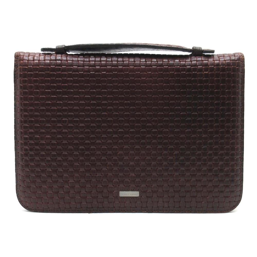 【中古】ジョルジオアルマーニ GIORGIO ARMANI メッシュレザー オーガナイザー ラウンドファスナー 長財布 トラベルバッグ セカンドバッグ ブラウン メンズ 【ベクトル 古着】 260921ブランドジョルジオアルマーニ GIORGIO ARMANI実寸サイズヨコ：24cm　タテ：17cm　マチ：4cm　　素材レザー色ブラウン系状態多少のスレはありますが、目立ったダメージはなく、問題なくご使用いただける商品です。 ※あくまでも中古品ですので掲載写真や記載内容をご確認いただき、ご理解の上ご購入ください。付属品なし商品のお問い合わせの回答を休止しております。＊各商品ページの商品詳細等をご確認の上ご購入ください。【中古】ジョルジオアルマーニ GIORGIO ARMANI メッシュレザー オーガナイザー ラウンドファスナー 長財布 トラベルバッグ セカンドバッグ ブラウン メンズ 【ベクトル 古着】 260921状態ランク　”AB”詳細については、下記および「状態ランクについて」ページをご覧ください。未使用・新品の商品ほぼ新品同様の商品使用感が少なく、かなり状態の良い商品使用感はあるが、傷や汚れの少ない商品使用感の他、傷や汚れが見られる商品かなり大きな傷みがある難あり商品※S〜CランクはUSED品となりますので、使用感をご理解の上でご入札下さい。状態ランクについてinformationブランドジョルジオアルマーニ GIORGIO ARMANI実寸サイズヨコ：24cm　タテ：17cm　マチ：4cm　　素材レザー色ブラウン系状態多少のスレはありますが、目立ったダメージはなく、問題なくご使用いただける商品です。 ※あくまでも中古品ですので掲載写真や記載内容をご確認いただき、ご理解の上ご購入ください。付属品なし商品のお問い合わせの回答を休止しております。＊各商品ページの商品詳細等をご確認の上ご購入ください。本商品は一点物です他サイトや店舗にて販売している商品です。多少のお時間差にて欠品になることもございます。予めご了承頂ますようお願い致します。ベクトル・サイズガイドはこちらこの商品と同じブランドの商品を見る