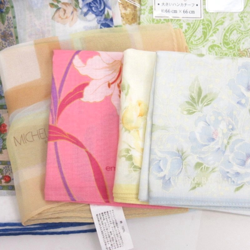 ブランド古着の買取販売ベクトルの【中古】ハナエモリ HANAE MORI ピエールバルマン シビラ等 ハンカチ チーフ 20点 まとめ その他 【ベクトル 古着】 260717｜アングル3