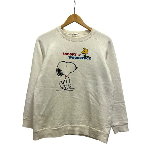 【中古】ファミリア Familiar ×SNOOPY トレーナー 長袖 クルーネック プリント コットン混 160 白 ホワイト マルチカラー キッズ 【ベクトル 古着】 260312ブランドファミリア Familiar表記サイズ160実寸サイズ身幅：48cm　着丈：62cm　ゆき丈：64cm　　素材写真をご参照ください。色アイボリー ※色に関してはこの出品者の主観で判断しておりますので、カタログや正規のカラーとは言い回しが異なる場合があります。 状態この商品には下記のようなダメージがあります。 ・全体的に毛羽立ちや毛玉 ・前身頃中央裾部分に汚れ 全体的に中古品としての使用感・着用感が見られるものの、普通にお使いいただける商品です。 ※全体的に中古品としての使用感と上記のようなダメージがありますが、通常使用には支障のない商品です。 掲載写真や記載内容をご確認いただき、ご理解の上ご購入ください。 備考(株)ファミリア 商品のお問い合わせの回答を休止しております。＊各商品ページの商品詳細等をご確認の上ご購入ください。【中古】ファミリア Familiar ×SNOOPY トレーナー 長袖 クルーネック プリント コットン混 160 白 ホワイト マルチカラー キッズ 【ベクトル 古着】 260312状態ランク　”B”詳細については、下記および「状態ランクについて」ページをご覧ください。未使用・新品の商品ほぼ新品同様の商品使用感が少なく、かなり状態の良い商品使用感はあるが、傷や汚れの少ない商品使用感の他、傷や汚れが見られる商品かなり大きな傷みがある難あり商品※S〜CランクはUSED品となりますので、使用感をご理解の上でご入札下さい。状態ランクについてinformationブランドファミリア Familiar表記サイズ160実寸サイズ身幅：48cm　着丈：62cm　ゆき丈：64cm　　素材写真をご参照ください。色アイボリー ※色に関してはこの出品者の主観で判断しておりますので、カタログや正規のカラーとは言い回しが異なる場合があります。 状態この商品には下記のようなダメージがあります。 ・全体的に毛羽立ちや毛玉 ・前身頃中央裾部分に汚れ 全体的に中古品としての使用感・着用感が見られるものの、普通にお使いいただける商品です。 ※全体的に中古品としての使用感と上記のようなダメージがありますが、通常使用には支障のない商品です。 掲載写真や記載内容をご確認いただき、ご理解の上ご購入ください。 備考(株)ファミリア 商品のお問い合わせの回答を休止しております。＊各商品ページの商品詳細等をご確認の上ご購入ください。本商品は一点物です他サイトや店舗にて販売している商品です。多少のお時間差にて欠品になることもございます。予めご了承頂ますようお願い致します。ベクトル・サイズガイドはこちらこの商品と同じブランドの商品を見る