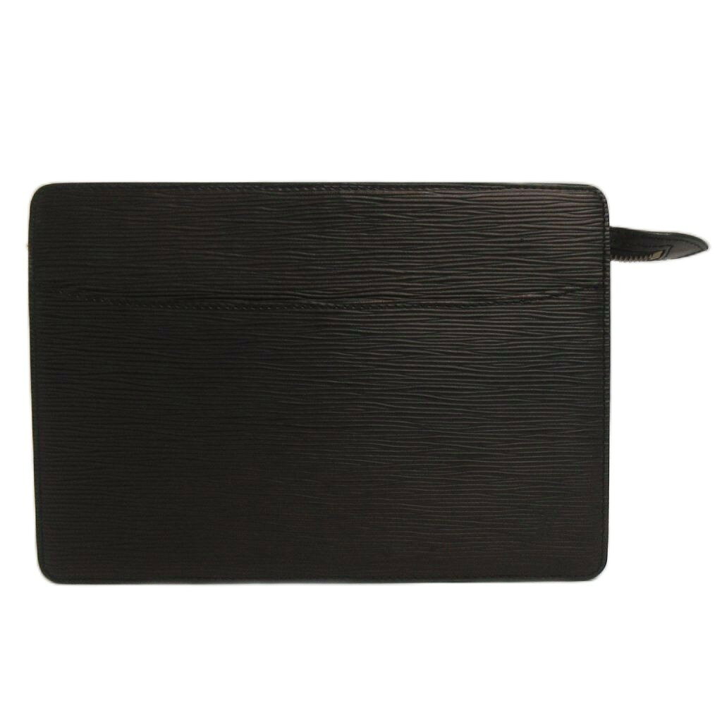 【中古】ルイヴィトン LOUIS VUITTON エピ ポシェット オム セカンドバッグ クラッチバッグ M52522 黒 ブラック メンズ 【ベクトル 古着】 260908ブランドルイヴィトン LOUIS VUITTON実寸サイズヨコ：26cm　タテ：18cm　マチ：3cm　　素材エピレザー色黒仕様外ポケット1、内ポケット1状態・外ポケット、内ポケットに劣化 ・ファスナー金具に傷、剥げ ・メインポケットに薄汚れ点在 ※全体的に中古品としての使用感とダメージがありますが、通常使用には支障のない商品です。 掲載写真や記載内容をご確認いただき、ご理解の上ご購入ください。付属品なし備考品番：M52522 機番：SR0919商品のお問い合わせの回答を休止しております。＊各商品ページの商品詳細等をご確認の上ご購入ください。【中古】ルイヴィトン LOUIS VUITTON エピ ポシェット オム セカンドバッグ クラッチバッグ M52522 黒 ブラック メンズ 【ベクトル 古着】 260908状態ランク　”B”詳細については、下記および「状態ランクについて」ページをご覧ください。未使用・新品の商品ほぼ新品同様の商品使用感が少なく、かなり状態の良い商品使用感はあるが、傷や汚れの少ない商品使用感の他、傷や汚れが見られる商品かなり大きな傷みがある難あり商品※S〜CランクはUSED品となりますので、使用感をご理解の上でご入札下さい。状態ランクについてinformationブランドルイヴィトン LOUIS VUITTON実寸サイズヨコ：26cm　タテ：18cm　マチ：3cm　　素材エピレザー色黒仕様外ポケット1、内ポケット1状態・外ポケット、内ポケットに劣化 ・ファスナー金具に傷、剥げ ・メインポケットに薄汚れ点在 ※全体的に中古品としての使用感とダメージがありますが、通常使用には支障のない商品です。 掲載写真や記載内容をご確認いただき、ご理解の上ご購入ください。付属品なし備考品番：M52522 機番：SR0919商品のお問い合わせの回答を休止しております。＊各商品ページの商品詳細等をご確認の上ご購入ください。本商品は一点物です他サイトや店舗にて販売している商品です。多少のお時間差にて欠品になることもございます。予めご了承頂ますようお願い致します。ベクトル・サイズガイドはこちらこの商品と同じブランドの商品を見る