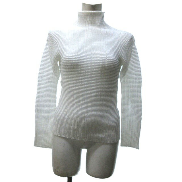 ME ISSEY MIYAKE(ミーイッセイ ミヤケ)長袖カットソー 総柄 楽天市場】イッセイミヤケ(長さ(袖)長袖)(Tシャツ