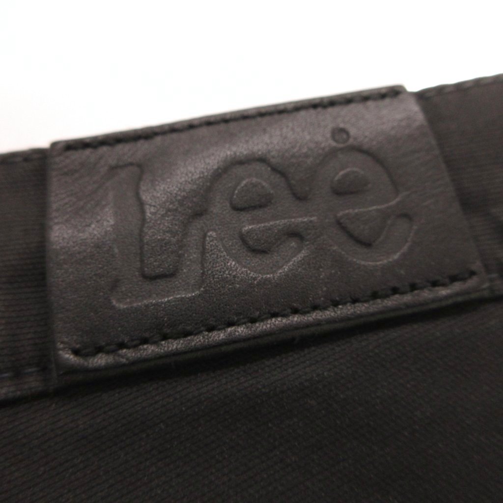 【中古】リー LEE パンツ M 黒 ブラック 無地 革パッチ /ML メンズ 【ベクトル 古着】 260416