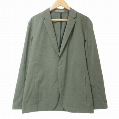 【中古】プラステ PLST トラベルジャケット テーラード 36-9204202 薄手 ストレッチ M オリーブ X メンズ 【ベクトル 古着】 250704ブランドプラステ PLST表記サイズM実寸サイズ肩幅：45cm　身幅：50cm　袖丈：60cm　着丈：69cm　　素材複合繊維(ポリエステル)100%色オリーブ仕様内ポケット×1 スナップボタン(1B) ジップポケットあり センターベント状態・衿回りに薄い黒ずみ、右衿に6mm程度、右ポケット下に2mm程度、正面裾中央に2cm程度の白っぽい汚れがありますが、その他に目立ったダメージはなく、問題なくご使用いただける商品です。 ・収納袋が欠品しています。 ※あくまでも中古品ですので掲載写真や記載内容をご確認いただき、ご理解の上ご購入ください。備考品番：36-9204202商品のお問い合わせの回答を休止しております。＊各商品ページの商品詳細等をご確認の上ご購入ください。【中古】プラステ PLST トラベルジャケット テーラード 36-9204202 薄手 ストレッチ M オリーブ X メンズ 【ベクトル 古着】 250704状態ランク　”AB”詳細については、下記および「状態ランクについて」ページをご覧ください。未使用・新品の商品ほぼ新品同様の商品使用感が少なく、かなり状態の良い商品使用感はあるが、傷や汚れの少ない商品使用感の他、傷や汚れが見られる商品かなり大きな傷みがある難あり商品※S〜CランクはUSED品となりますので、使用感をご理解の上でご入札下さい。状態ランクについてinformationブランドプラステ PLST表記サイズM実寸サイズ肩幅：45cm　身幅：50cm　袖丈：60cm　着丈：69cm　　素材複合繊維(ポリエステル)100%色オリーブ仕様内ポケット×1 スナップボタン(1B) ジップポケットあり センターベント状態・衿回りに薄い黒ずみ、右衿に6mm程度、右ポケット下に2mm程度、正面裾中央に2cm程度の白っぽい汚れがありますが、その他に目立ったダメージはなく、問題なくご使用いただける商品です。 ・収納袋が欠品しています。 ※あくまでも中古品ですので掲載写真や記載内容をご確認いただき、ご理解の上ご購入ください。備考品番：36-9204202商品のお問い合わせの回答を休止しております。＊各商品ページの商品詳細等をご確認の上ご購入ください。本商品は一点物です他サイトや店舗にて販売している商品です。多少のお時間差にて欠品になることもございます。予めご了承頂ますようお願い致します。ベクトル・サイズガイドはこちらこの商品と同じブランドの商品を見る