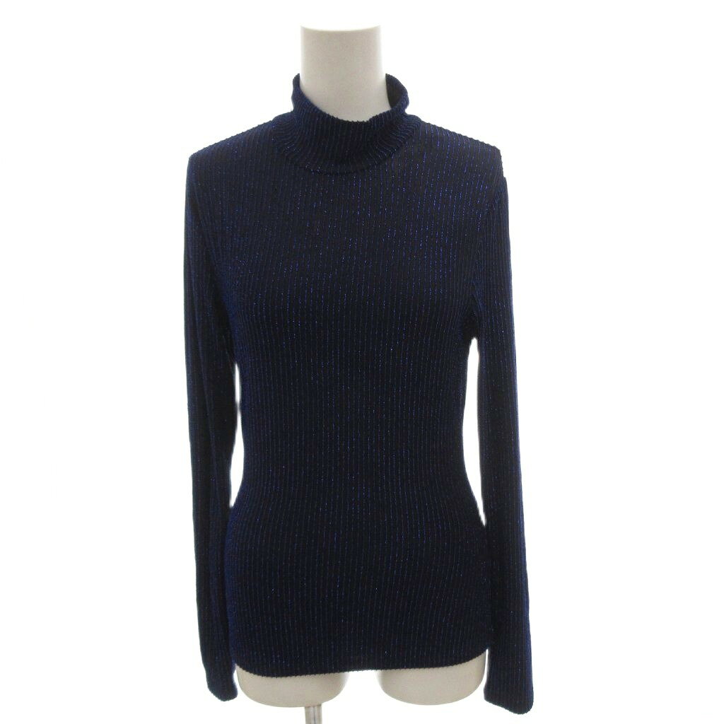 【中古】ビーシービージーマックスアズリア BCBGMAXAZRIA ラメカットソー 長袖 ストライプ 青 ブルー /FF レディース 【ベクトル 古着】 260618ブランドビーシービージーマックスアズリア BCBGMAXAZRIA表記サイズサイズ表記はございませんので、実寸サイズを参考によろしくお願いします実寸サイズ肩幅：34cm　身幅：36cm　着丈：60cm　袖丈：65cm　　素材素材表記なし色青 ブルー 状態若干の使用感はございますが、特筆するようなダメージはなく、比較的きれいなお品です。※あくまでも中古品ですので、掲載写真や記載内容をご確認いただき、ご理解の上ご購入ください。備考・ケアタグ切り取り こちらのお品物は店舗で保管しておらず、店頭販売出来かねます。（※お取り寄せも出来かねます）商品のお問い合わせの回答を休止しております。＊各商品ページの商品詳細等をご確認の上ご購入ください。【中古】ビーシービージーマックスアズリア BCBGMAXAZRIA ラメカットソー 長袖 ストライプ 青 ブルー /FF レディース 【ベクトル 古着】 260618状態ランク　”A”詳細については、下記および「状態ランクについて」ページをご覧ください。未使用・新品の商品ほぼ新品同様の商品使用感が少なく、かなり状態の良い商品使用感はあるが、傷や汚れの少ない商品使用感の他、傷や汚れが見られる商品かなり大きな傷みがある難あり商品※S〜CランクはUSED品となりますので、使用感をご理解の上でご入札下さい。状態ランクについてinformationブランドビーシービージーマックスアズリア BCBGMAXAZRIA表記サイズサイズ表記はございませんので、実寸サイズを参考によろしくお願いします実寸サイズ肩幅：34cm　身幅：36cm　着丈：60cm　袖丈：65cm　　素材素材表記なし色青 ブルー 状態若干の使用感はございますが、特筆するようなダメージはなく、比較的きれいなお品です。※あくまでも中古品ですので、掲載写真や記載内容をご確認いただき、ご理解の上ご購入ください。備考・ケアタグ切り取り こちらのお品物は店舗で保管しておらず、店頭販売出来かねます。（※お取り寄せも出来かねます）商品のお問い合わせの回答を休止しております。＊各商品ページの商品詳細等をご確認の上ご購入ください。本商品は一点物です他サイトや店舗にて販売している商品です。多少のお時間差にて欠品になることもございます。予めご了承頂ますようお願い致します。ベクトル・サイズガイドはこちらこの商品と同じブランドの商品を見る