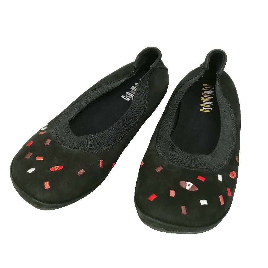 【中古】カンペール CAMPER TWINS フラットシューズ スリッポン 35 ブラック レディース 【ベクトル 古着】 260728ブランドカンペール CAMPER表記サイズ35 22.5相当（ブランドサイズ参考）実寸サイズ最大幅：8.5cm　アウトソール：23.5cm　　素材天然皮革色ブラック状態目立った汚れ、ダメージはなく、問題なくご使用いただける商品です。 ※あくまでも中古品ですので掲載写真や記載内容をご確認いただき、ご理解の上ご購入ください。付属品本体のみ商品のお問い合わせの回答を休止しております。＊各商品ページの商品詳細等をご確認の上ご購入ください。【中古】カンペール CAMPER TWINS フラットシューズ スリッポン 35 ブラック レディース 【ベクトル 古着】 260728状態ランク　”AB”詳細については、下記および「状態ランクについて」ページをご覧ください。未使用・新品の商品ほぼ新品同様の商品使用感が少なく、かなり状態の良い商品使用感はあるが、傷や汚れの少ない商品使用感の他、傷や汚れが見られる商品かなり大きな傷みがある難あり商品※S〜CランクはUSED品となりますので、使用感をご理解の上でご入札下さい。状態ランクについてinformationブランドカンペール CAMPER表記サイズ35 22.5相当（ブランドサイズ参考）実寸サイズ最大幅：8.5cm　アウトソール：23.5cm　　素材天然皮革色ブラック状態目立った汚れ、ダメージはなく、問題なくご使用いただける商品です。 ※あくまでも中古品ですので掲載写真や記載内容をご確認いただき、ご理解の上ご購入ください。付属品本体のみ商品のお問い合わせの回答を休止しております。＊各商品ページの商品詳細等をご確認の上ご購入ください。本商品は一点物です他サイトや店舗にて販売している商品です。多少のお時間差にて欠品になることもございます。予めご了承頂ますようお願い致します。ベクトル・サイズガイドはこちらこの商品と同じブランドの商品を見る
