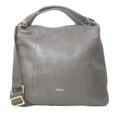 【中古】フルラ FURLA 2way レザートートバッグ ショルダーバッグ 斜め掛け 鞄 グレー /X レディース 【ベクトル 古着】 261005ブランドフルラ FURLA実寸サイズ持ち手の長さ：31.5cm　ヨコ：40cm　タテ：32cm　マチ：9cm　ショルダーの長さ：69-105cm　　素材レザー色灰 グレー ・色に関してはこの商品の出品者の主観で判断しておりますので、カタログや正規の言い回しとは異なる場合がございます。仕様開閉 マグネットボタン 内側 ファスナーポケット×1、オープンポケット×1 サイドファスナー状態表面右側に薄い変色、持ち手の内側に擦れ、コバに小傷、角、背面下部に僅かな擦れ、ショルダーストラップに僅かな毛羽立ちがございます。 その他に目立ったダメージはなく、問題なくご使用いただける商品です。 ※あくまでも中古品ですので掲載写真や記載内容をご確認いただき、ご理解の上ご購入ください。付属品ショルダーストラップ商品のお問い合わせの回答を休止しております。＊各商品ページの商品詳細等をご確認の上ご購入ください。【中古】フルラ FURLA 2way レザートートバッグ ショルダーバッグ 斜め掛け 鞄 グレー /X レディース 【ベクトル 古着】 261005状態ランク　”AB”詳細については、下記および「状態ランクについて」ページをご覧ください。未使用・新品の商品ほぼ新品同様の商品使用感が少なく、かなり状態の良い商品使用感はあるが、傷や汚れの少ない商品使用感の他、傷や汚れが見られる商品かなり大きな傷みがある難あり商品※S〜CランクはUSED品となりますので、使用感をご理解の上でご入札下さい。状態ランクについてinformationブランドフルラ FURLA実寸サイズ持ち手の長さ：31.5cm　ヨコ：40cm　タテ：32cm　マチ：9cm　ショルダーの長さ：69-105cm　　素材レザー色灰 グレー ・色に関してはこの商品の出品者の主観で判断しておりますので、カタログや正規の言い回しとは異なる場合がございます。仕様開閉 マグネットボタン 内側 ファスナーポケット×1、オープンポケット×1 サイドファスナー状態表面右側に薄い変色、持ち手の内側に擦れ、コバに小傷、角、背面下部に僅かな擦れ、ショルダーストラップに僅かな毛羽立ちがございます。 その他に目立ったダメージはなく、問題なくご使用いただける商品です。 ※あくまでも中古品ですので掲載写真や記載内容をご確認いただき、ご理解の上ご購入ください。付属品ショルダーストラップ商品のお問い合わせの回答を休止しております。＊各商品ページの商品詳細等をご確認の上ご購入ください。本商品は一点物です他サイトや店舗にて販売している商品です。多少のお時間差にて欠品になることもございます。予めご了承頂ますようお願い致します。ベクトル・サイズガイドはこちらこの商品と同じブランドの商品を見る