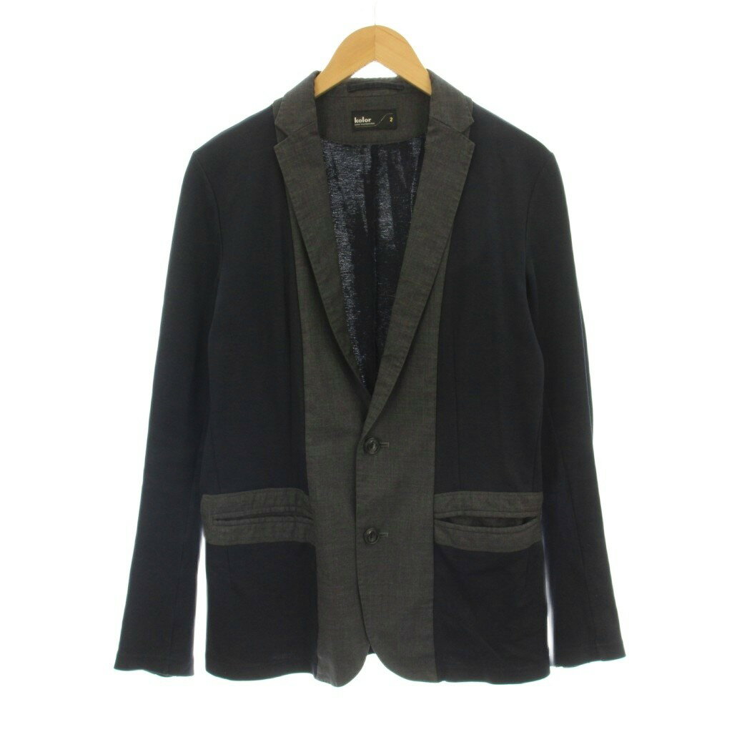 【中古】カラー kolor テーラードジャケット ブレザー 切替 ウール グレー 2 紺 ネイビー グレー 17SCM-J10202 /KU メンズ 【ベクトル 古着】 250829ブランドカラー kolor表記サイズ2実寸サイズ肩幅：42cm　身幅：49cm　着丈：68cm　袖丈：62cm　　素材本体 コットン 別布 ウール 地衿 ウール ナイロン色紺 ネイビー グレー仕様肩パットなし ポケット×1 ネイビー部分のみストレッチあり 透け感なし状態衿元、袖口内側、両腕にスレ、汚れが見られますが、その他に目立ったダメージはなく、問題なくご使用いただける商品です。 ※あくまでも中古品ですので掲載写真や記載内容をご確認いただき、ご理解の上ご購入ください。商品のお問い合わせの回答を休止しております。＊各商品ページの商品詳細等をご確認の上ご購入ください。【中古】カラー kolor テーラードジャケット ブレザー 切替 ウール グレー 2 紺 ネイビー グレー 17SCM-J10202 /KU メンズ 【ベクトル 古着】 250829状態ランク　”AB”詳細については、下記および「状態ランクについて」ページをご覧ください。未使用・新品の商品ほぼ新品同様の商品使用感が少なく、かなり状態の良い商品使用感はあるが、傷や汚れの少ない商品使用感の他、傷や汚れが見られる商品かなり大きな傷みがある難あり商品※S〜CランクはUSED品となりますので、使用感をご理解の上でご入札下さい。状態ランクについてinformationブランドカラー kolor表記サイズ2実寸サイズ肩幅：42cm　身幅：49cm　着丈：68cm　袖丈：62cm　　素材本体 コットン 別布 ウール 地衿 ウール ナイロン色紺 ネイビー グレー仕様肩パットなし ポケット×1 ネイビー部分のみストレッチあり 透け感なし状態衿元、袖口内側、両腕にスレ、汚れが見られますが、その他に目立ったダメージはなく、問題なくご使用いただける商品です。 ※あくまでも中古品ですので掲載写真や記載内容をご確認いただき、ご理解の上ご購入ください。商品のお問い合わせの回答を休止しております。＊各商品ページの商品詳細等をご確認の上ご購入ください。本商品は一点物です他サイトや店舗にて販売している商品です。多少のお時間差にて欠品になることもございます。予めご了承頂ますようお願い致します。ベクトル・サイズガイドはこちらこの商品と同じブランドの商品を見る