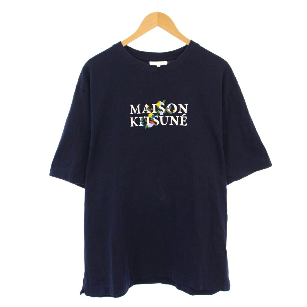 【中古】メゾンキツネ MAISON KITSUNE クルーネックTシャツ 半袖 ロゴ プリント L 紺 ネイビー LM00115KJ0119 /BB メンズ 【ベクトル 古着】 251106ブランドメゾンキツネ MAISON KITSUNE表記サイズL実寸サイズ肩幅：53cm　身幅：57cm　着丈：70.5cm　袖丈：28.5cm　　素材綿色紺 ネイビー状態保存臭・全体的に白い汚れがございます。 ※全体的に中古品としての使用感と上記のようなダメージがあります。掲載写真や記載内容をご確認いただき、ご理解の上ご購入ください。備考品番：LM00115KJ0119商品のお問い合わせの回答を休止しております。＊各商品ページの商品詳細等をご確認の上ご購入ください。【中古】メゾンキツネ MAISON KITSUNE クルーネックTシャツ 半袖 ロゴ プリント L 紺 ネイビー LM00115KJ0119 /BB メンズ 【ベクトル 古着】 251106状態ランク　”B”詳細については、下記および「状態ランクについて」ページをご覧ください。未使用・新品の商品ほぼ新品同様の商品使用感が少なく、かなり状態の良い商品使用感はあるが、傷や汚れの少ない商品使用感の他、傷や汚れが見られる商品かなり大きな傷みがある難あり商品※S〜CランクはUSED品となりますので、使用感をご理解の上でご入札下さい。状態ランクについてinformationブランドメゾンキツネ MAISON KITSUNE表記サイズL実寸サイズ肩幅：53cm　身幅：57cm　着丈：70.5cm　袖丈：28.5cm　　素材綿色紺 ネイビー状態保存臭・全体的に白い汚れがございます。 ※全体的に中古品としての使用感と上記のようなダメージがあります。掲載写真や記載内容をご確認いただき、ご理解の上ご購入ください。備考品番：LM00115KJ0119商品のお問い合わせの回答を休止しております。＊各商品ページの商品詳細等をご確認の上ご購入ください。本商品は一点物です他サイトや店舗にて販売している商品です。多少のお時間差にて欠品になることもございます。予めご了承頂ますようお願い致します。ベクトル・サイズガイドはこちらこの商品と同じブランドの商品を見る