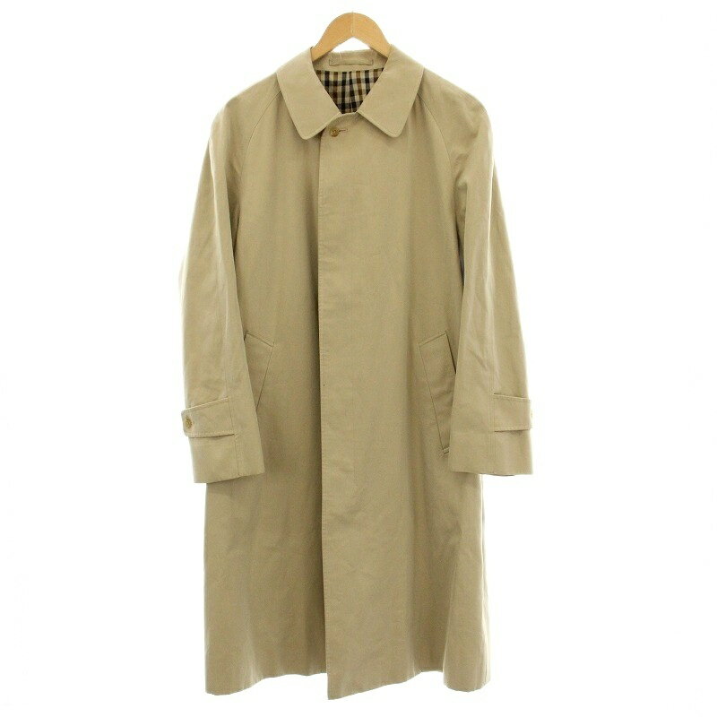 【中古】アクアスキュータム AQUASCUTUM ステンカラーコート ロング コート 36 ベージュ /☆G メンズ 【ベクトル 古着】 251126ブランドアクアスキュータム AQUASCUTUM表記サイズ36実寸サイズ身幅：50cm　着丈：106cm　ゆき丈：78cm　　素材綿色ベージュ仕様比翼ボタン 状態多少使用感、えり裏に汚れがございます。 その他に目立ったダメージはなく、問題なくご使用いただける商品です。 ※あくまでも中古品ですので掲載写真や記載内容をご確認いただき、ご理解の上ご購入ください。商品のお問い合わせの回答を休止しております。＊各商品ページの商品詳細等をご確認の上ご購入ください。【中古】アクアスキュータム AQUASCUTUM ステンカラーコート ロング コート 36 ベージュ /☆G メンズ 【ベクトル 古着】 251126状態ランク　”AB”詳細については、下記および「状態ランクについて」ページをご覧ください。未使用・新品の商品ほぼ新品同様の商品使用感が少なく、かなり状態の良い商品使用感はあるが、傷や汚れの少ない商品使用感の他、傷や汚れが見られる商品かなり大きな傷みがある難あり商品※S〜CランクはUSED品となりますので、使用感をご理解の上でご入札下さい。状態ランクについてinformationブランドアクアスキュータム AQUASCUTUM表記サイズ36実寸サイズ身幅：50cm　着丈：106cm　ゆき丈：78cm　　素材綿色ベージュ仕様比翼ボタン 状態多少使用感、えり裏に汚れがございます。 その他に目立ったダメージはなく、問題なくご使用いただける商品です。 ※あくまでも中古品ですので掲載写真や記載内容をご確認いただき、ご理解の上ご購入ください。商品のお問い合わせの回答を休止しております。＊各商品ページの商品詳細等をご確認の上ご購入ください。本商品は一点物です他サイトや店舗にて販売している商品です。多少のお時間差にて欠品になることもございます。予めご了承頂ますようお願い致します。ベクトル・サイズガイドはこちらこの商品と同じブランドの商品を見る