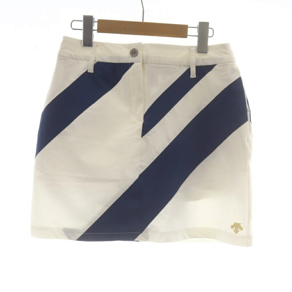 【中古】デサント DESCENTE GOLF ゴルフ キュロット スカート O 白 ホワイト ミニ /AU レディース 【ベクトル 古着】 260427ブランドデサント DESCENTE表記サイズO実寸サイズウエスト：約70cm　もも幅：約22cm　裾幅：約21cm　股上：約21cm　股下：約8cm　ヒップ 約88cm　スカート丈 約39cm　素材本体 ポリエステル ポリウレタン インナーパンツ ポリエステル ポリウレタン色白 ホワイト状態全体的に汚れがございます。 ※全体的に中古品としての使用感とダメージがありますが、通常使用には支障のない商品です。 掲載写真や記載内容をご確認いただき、ご理解の上ご購入ください。備考株式会社デサント商品のお問い合わせの回答を休止しております。＊各商品ページの商品詳細等をご確認の上ご購入ください。【中古】デサント DESCENTE GOLF ゴルフ キュロット スカート O 白 ホワイト ミニ /AU レディース 【ベクトル 古着】 260427状態ランク　”B”詳細については、下記および「状態ランクについて」ページをご覧ください。未使用・新品の商品ほぼ新品同様の商品使用感が少なく、かなり状態の良い商品使用感はあるが、傷や汚れの少ない商品使用感の他、傷や汚れが見られる商品かなり大きな傷みがある難あり商品※S〜CランクはUSED品となりますので、使用感をご理解の上でご入札下さい。状態ランクについてinformationブランドデサント DESCENTE表記サイズO実寸サイズウエスト：約70cm　もも幅：約22cm　裾幅：約21cm　股上：約21cm　股下：約8cm　ヒップ 約88cm　スカート丈 約39cm　素材本体 ポリエステル ポリウレタン インナーパンツ ポリエステル ポリウレタン色白 ホワイト状態全体的に汚れがございます。 ※全体的に中古品としての使用感とダメージがありますが、通常使用には支障のない商品です。 掲載写真や記載内容をご確認いただき、ご理解の上ご購入ください。備考株式会社デサント商品のお問い合わせの回答を休止しております。＊各商品ページの商品詳細等をご確認の上ご購入ください。本商品は一点物です他サイトや店舗にて販売している商品です。多少のお時間差にて欠品になることもございます。予めご了承頂ますようお願い致します。ベクトル・サイズガイドはこちらこの商品と同じブランドの商品を見る