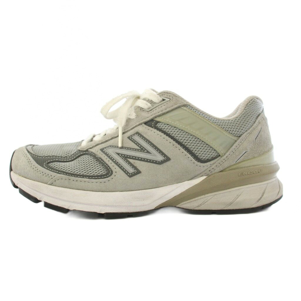 【中古】ニューバランス NEW BALANCE W990GL5 スニーカー シューズ MADE IN USA US6 グレー /TK レディース 【ベクトル 古着】 260724ブランドニューバランス NEW BALANCE表記サイズUS6実寸サイズ最大幅：10.5cm　アウトソール：26.5cm　　色グレー状態全体的に擦れや毛羽立ち、紐に毛玉、薄黒い汚れがありますが、その他に目立ったダメージはなく、問題なくご使用いただける商品です。 ※あくまでも中古品ですので掲載写真や記載内容をご確認いただき、ご理解の上ご購入ください。商品のお問い合わせの回答を休止しております。＊各商品ページの商品詳細等をご確認の上ご購入ください。【中古】ニューバランス NEW BALANCE W990GL5 スニーカー シューズ MADE IN USA US6 グレー /TK レディース 【ベクトル 古着】 260724状態ランク　”AB”詳細については、下記および「状態ランクについて」ページをご覧ください。未使用・新品の商品ほぼ新品同様の商品使用感が少なく、かなり状態の良い商品使用感はあるが、傷や汚れの少ない商品使用感の他、傷や汚れが見られる商品かなり大きな傷みがある難あり商品※S〜CランクはUSED品となりますので、使用感をご理解の上でご入札下さい。状態ランクについてinformationブランドニューバランス NEW BALANCE表記サイズUS6実寸サイズ最大幅：10.5cm　アウトソール：26.5cm　　色グレー状態全体的に擦れや毛羽立ち、紐に毛玉、薄黒い汚れがありますが、その他に目立ったダメージはなく、問題なくご使用いただける商品です。 ※あくまでも中古品ですので掲載写真や記載内容をご確認いただき、ご理解の上ご購入ください。商品のお問い合わせの回答を休止しております。＊各商品ページの商品詳細等をご確認の上ご購入ください。本商品は一点物です他サイトや店舗にて販売している商品です。多少のお時間差にて欠品になることもございます。予めご了承頂ますようお願い致します。ベクトル・サイズガイドはこちらこの商品と同じブランドの商品を見る