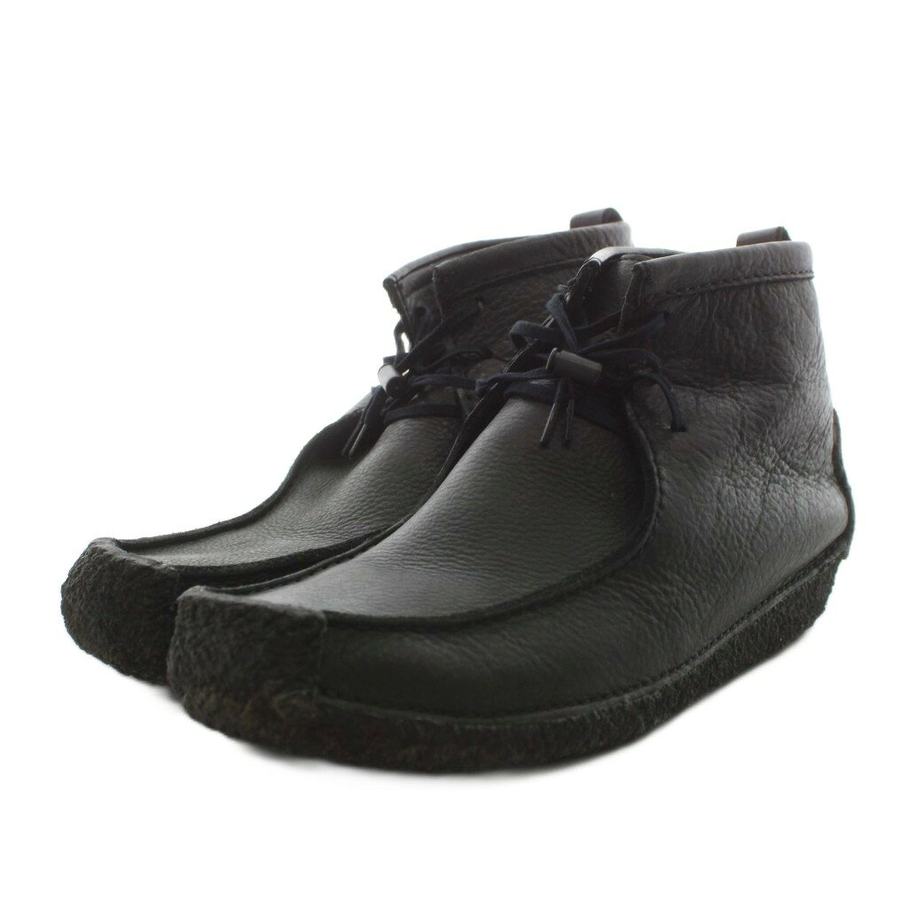 【中古】クラークス clarks デザートブーツ レザー UK8.5 黒 ブラック 11826 /AN メンズ 【ベクトル 古着】 260730ブランドクラークス clarks表記サイズUK8.5実寸サイズ筒周り：約20cm　筒高：約12cm　ヒールの高さ：約2cm　足首：-cm　　素材レザー色黒 ブラック状態型崩れておりますが、その他に目立ったダメージはなく、問題なくご使用いただける商品です。 ※あくまでも中古品ですので掲載写真や記載内容をご確認いただき、ご理解の上ご購入ください。付属品なし商品のお問い合わせの回答を休止しております。＊各商品ページの商品詳細等をご確認の上ご購入ください。【中古】クラークス clarks デザートブーツ レザー UK8.5 黒 ブラック 11826 /AN メンズ 【ベクトル 古着】 260730状態ランク　”AB”詳細については、下記および「状態ランクについて」ページをご覧ください。未使用・新品の商品ほぼ新品同様の商品使用感が少なく、かなり状態の良い商品使用感はあるが、傷や汚れの少ない商品使用感の他、傷や汚れが見られる商品かなり大きな傷みがある難あり商品※S〜CランクはUSED品となりますので、使用感をご理解の上でご入札下さい。状態ランクについてinformationブランドクラークス clarks表記サイズUK8.5実寸サイズ筒周り：約20cm　筒高：約12cm　ヒールの高さ：約2cm　足首：-cm　　素材レザー色黒 ブラック状態型崩れておりますが、その他に目立ったダメージはなく、問題なくご使用いただける商品です。 ※あくまでも中古品ですので掲載写真や記載内容をご確認いただき、ご理解の上ご購入ください。付属品なし商品のお問い合わせの回答を休止しております。＊各商品ページの商品詳細等をご確認の上ご購入ください。本商品は一点物です他サイトや店舗にて販売している商品です。多少のお時間差にて欠品になることもございます。予めご了承頂ますようお願い致します。ベクトル・サイズガイドはこちらこの商品と同じブランドの商品を見る