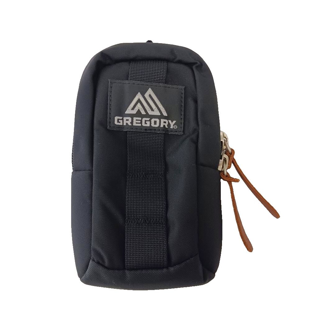 【中古】グレゴリー GREGORY ポーチ ロゴ ナイロン 黒 ブラック /AN メンズ 【ベクトル 古着】 261013ブランドグレゴリー GREGORY実寸サイズヨコ：約9cm　タテ：約15cm　マチ：約2.5cm　　素材ナイロン色黒 ブラック状態使用感が少なく、かなり状態の良い商品です。 ※あくまでも中古品ですので掲載写真や記載内容をご確認いただき、ご理解の上ご購入ください。付属品なし商品のお問い合わせの回答を休止しております。＊各商品ページの商品詳細等をご確認の上ご購入ください。【中古】グレゴリー GREGORY ポーチ ロゴ ナイロン 黒 ブラック /AN メンズ 【ベクトル 古着】 261013状態ランク　”A”詳細については、下記および「状態ランクについて」ページをご覧ください。未使用・新品の商品ほぼ新品同様の商品使用感が少なく、かなり状態の良い商品使用感はあるが、傷や汚れの少ない商品使用感の他、傷や汚れが見られる商品かなり大きな傷みがある難あり商品※S〜CランクはUSED品となりますので、使用感をご理解の上でご入札下さい。状態ランクについてinformationブランドグレゴリー GREGORY実寸サイズヨコ：約9cm　タテ：約15cm　マチ：約2.5cm　　素材ナイロン色黒 ブラック状態使用感が少なく、かなり状態の良い商品です。 ※あくまでも中古品ですので掲載写真や記載内容をご確認いただき、ご理解の上ご購入ください。付属品なし商品のお問い合わせの回答を休止しております。＊各商品ページの商品詳細等をご確認の上ご購入ください。本商品は一点物です他サイトや店舗にて販売している商品です。多少のお時間差にて欠品になることもございます。予めご了承頂ますようお願い致します。ベクトル・サイズガイドはこちらこの商品と同じブランドの商品を見る