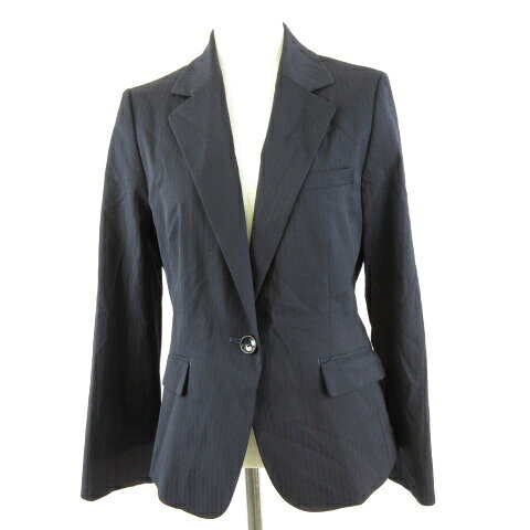 【中古】S＆M Knightsbridge テーラードジャケット 長袖 ストライプ ストレッチ 紺 15 *T787 レディース 【ベクトル 古着】 260713表記サイズ15（日本サイズL-XL相当）実寸サイズ肩幅：39cm　身幅：46cm　着丈：57cm　袖丈：58cm　　素材表地 毛49% ポリエステル33% レーヨン12% シルク3% ポリウレタン3% 裏地 ポリエステル46% 複合繊維(ポリエステル)54%色紺仕様ワンベント・背抜き 1釦・薄手の肩パットあり状態ごくわずかに全体的に保管シワがありますが、使用感が少なく、状態の良い商品です。 ※あくまでも中古品ですので掲載写真や記載内容をご確認いただき、ご理解の上ご購入ください。備考中古品になりますので、完璧を求める方は購入をご遠慮ください。また付属品に関しては新品時の完品とは異なる恐れがあります。詳細欄の記載があるもの又は写真に写っているものが全てになります。商品のお問い合わせの回答を休止しております。＊各商品ページの商品詳細等をご確認の上ご購入ください。【中古】S＆M Knightsbridge テーラードジャケット 長袖 ストライプ ストレッチ 紺 15 *T787 レディース 【ベクトル 古着】 260713状態ランク　”A”詳細については、下記および「状態ランクについて」ページをご覧ください。未使用・新品の商品ほぼ新品同様の商品使用感が少なく、かなり状態の良い商品使用感はあるが、傷や汚れの少ない商品使用感の他、傷や汚れが見られる商品かなり大きな傷みがある難あり商品※S〜CランクはUSED品となりますので、使用感をご理解の上でご入札下さい。状態ランクについてinformation表記サイズ15（日本サイズL-XL相当）実寸サイズ肩幅：39cm　身幅：46cm　着丈：57cm　袖丈：58cm　　素材表地 毛49% ポリエステル33% レーヨン12% シルク3% ポリウレタン3% 裏地 ポリエステル46% 複合繊維(ポリエステル)54%色紺仕様ワンベント・背抜き 1釦・薄手の肩パットあり状態ごくわずかに全体的に保管シワがありますが、使用感が少なく、状態の良い商品です。 ※あくまでも中古品ですので掲載写真や記載内容をご確認いただき、ご理解の上ご購入ください。備考中古品になりますので、完璧を求める方は購入をご遠慮ください。また付属品に関しては新品時の完品とは異なる恐れがあります。詳細欄の記載があるもの又は写真に写っているものが全てになります。商品のお問い合わせの回答を休止しております。＊各商品ページの商品詳細等をご確認の上ご購入ください。本商品は一点物です他サイトや店舗にて販売している商品です。多少のお時間差にて欠品になることもございます。予めご了承頂ますようお願い致します。ベクトル・サイズガイドはこちらこの商品と同じブランドの商品を見る