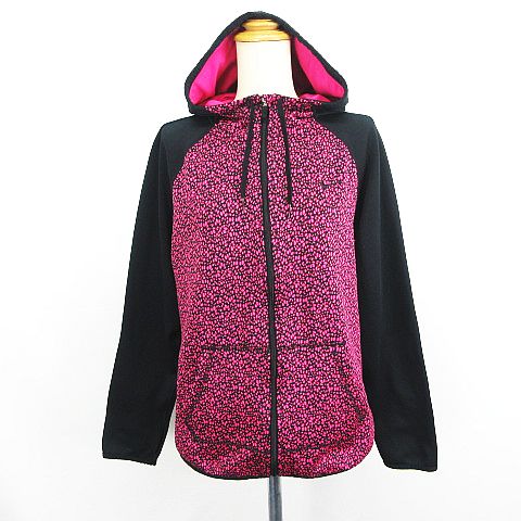 【中古】ナイキ NIKE パーカー ジャケット 長袖 ジップアップ 総柄 指穴 ロゴ 裏起毛 XL ブラック×ピンク スポーツウェア ※EKM レディース 【ベクトル 古着】 260623ブランドナイキ NIKE表記サイズXL実寸サイズ身幅：53cm　着丈：60cm　ゆき丈：79cm　　素材【本体】 ポリエステル100% 【裏地（フード部分）】 ポリエステル100%色ブラック×ピンク ※照明や撮影環境により、実物と若干お色が違う場合がございます。予めご了承下さい。状態後ろネック下の文字プリントにひび割れがありますが、その他に目立ったダメージはなく、問題なくご使用いただける商品です。 ※あくまでも中古品ですので掲載写真や記載内容をご確認いただき、ご理解の上ご購入ください。 商品のお問い合わせの回答を休止しております。＊各商品ページの商品詳細等をご確認の上ご購入ください。【中古】ナイキ NIKE パーカー ジャケット 長袖 ジップアップ 総柄 指穴 ロゴ 裏起毛 XL ブラック×ピンク スポーツウェア ※EKM レディース 【ベクトル 古着】 260623状態ランク　”AB”詳細については、下記および「状態ランクについて」ページをご覧ください。未使用・新品の商品ほぼ新品同様の商品使用感が少なく、かなり状態の良い商品使用感はあるが、傷や汚れの少ない商品使用感の他、傷や汚れが見られる商品かなり大きな傷みがある難あり商品※S〜CランクはUSED品となりますので、使用感をご理解の上でご入札下さい。状態ランクについてinformationブランドナイキ NIKE表記サイズXL実寸サイズ身幅：53cm　着丈：60cm　ゆき丈：79cm　　素材【本体】 ポリエステル100% 【裏地（フード部分）】 ポリエステル100%色ブラック×ピンク ※照明や撮影環境により、実物と若干お色が違う場合がございます。予めご了承下さい。状態後ろネック下の文字プリントにひび割れがありますが、その他に目立ったダメージはなく、問題なくご使用いただける商品です。 ※あくまでも中古品ですので掲載写真や記載内容をご確認いただき、ご理解の上ご購入ください。 商品のお問い合わせの回答を休止しております。＊各商品ページの商品詳細等をご確認の上ご購入ください。本商品は一点物です他サイトや店舗にて販売している商品です。多少のお時間差にて欠品になることもございます。予めご了承頂ますようお願い致します。ベクトル・サイズガイドはこちらこの商品と同じブランドの商品を見る