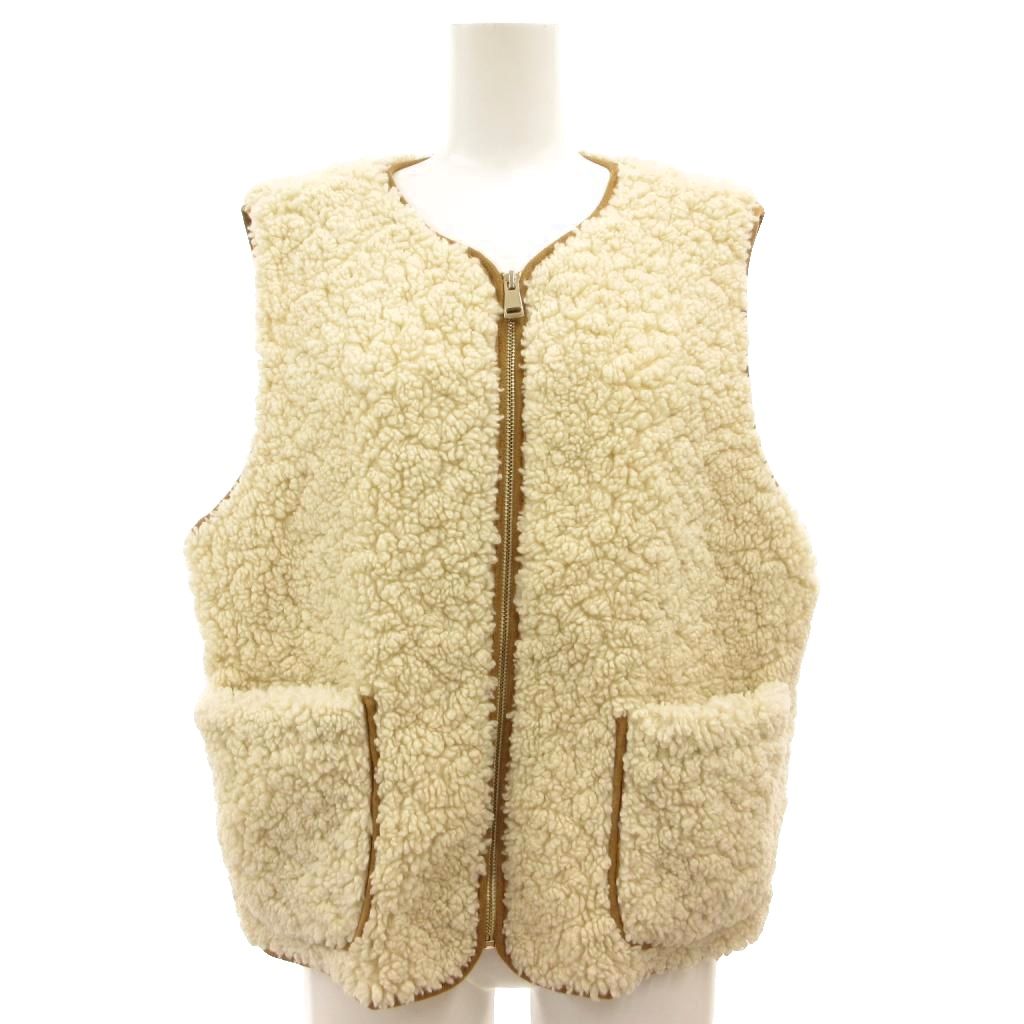 【中古】ザラ ZARA ボアベスト M アイボリー ノーカラー ジップアップ /SD レディース 【ベクトル 古着】 260517ブランドザラ ZARA表記サイズM実寸サイズ身幅：54cm　着丈：53cm　　素材ポリエステル色アイボリー状態若干の使用感はございますが、特筆するようなダメージはなく、比較的きれいなお品です。 ※あくまでも中古品ですので掲載写真や記載内容をご確認いただき、ご理解の上ご購入ください。付属品付属品なし、写真に写っている物が全てです。備考（株）ITジャパン こちらのお品物は店舗で保管しておらず、店頭販売出来かねます。（※お取り寄せも出来かねます）商品のお問い合わせの回答を休止しております。＊各商品ページの商品詳細等をご確認の上ご購入ください。【中古】ザラ ZARA ボアベスト M アイボリー ノーカラー ジップアップ /SD レディース 【ベクトル 古着】 260517状態ランク　”A”詳細については、下記および「状態ランクについて」ページをご覧ください。未使用・新品の商品ほぼ新品同様の商品使用感が少なく、かなり状態の良い商品使用感はあるが、傷や汚れの少ない商品使用感の他、傷や汚れが見られる商品かなり大きな傷みがある難あり商品※S〜CランクはUSED品となりますので、使用感をご理解の上でご入札下さい。状態ランクについてinformationブランドザラ ZARA表記サイズM実寸サイズ身幅：54cm　着丈：53cm　　素材ポリエステル色アイボリー状態若干の使用感はございますが、特筆するようなダメージはなく、比較的きれいなお品です。 ※あくまでも中古品ですので掲載写真や記載内容をご確認いただき、ご理解の上ご購入ください。付属品付属品なし、写真に写っている物が全てです。備考（株）ITジャパン こちらのお品物は店舗で保管しておらず、店頭販売出来かねます。（※お取り寄せも出来かねます）商品のお問い合わせの回答を休止しております。＊各商品ページの商品詳細等をご確認の上ご購入ください。本商品は一点物です他サイトや店舗にて販売している商品です。多少のお時間差にて欠品になることもございます。予めご了承頂ますようお願い致します。ベクトル・サイズガイドはこちらこの商品と同じブランドの商品を見る