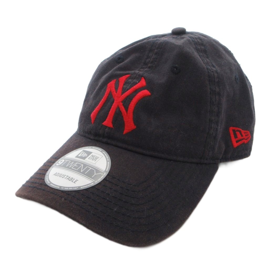 【中古】ニューエラ NEW ERA 9TWENTY ヤンキース キャップ 帽子 刺繍 ロゴ 紺 ネイビー /FF メンズ 【ベクトル 古着】 260616ブランドニューエラ NEW ERA表記サイズこちらのお品物は店舗で保管しておらず、店頭販売出来かねます。（※お取り寄せも出来かねます）実寸サイズつば：7cm　頭周り：56cm　　素材コットン色紺 ネイビー 状態・表面全体色焼け ・内側額汚れ ※全体的に中古品としての使用感とダメージがありますが、通常使用には支障のない商品です。 掲載写真や記載内容をご確認いただき、ご理解の上ご購入ください。備考ニューエラジャパン合同会社 こちらのお品物は店舗で保管しておらず、店頭販売出来かねます。（※お取り寄せも出来かねます）商品のお問い合わせの回答を休止しております。＊各商品ページの商品詳細等をご確認の上ご購入ください。【中古】ニューエラ NEW ERA 9TWENTY ヤンキース キャップ 帽子 刺繍 ロゴ 紺 ネイビー /FF メンズ 【ベクトル 古着】 260616状態ランク　”B”詳細については、下記および「状態ランクについて」ページをご覧ください。未使用・新品の商品ほぼ新品同様の商品使用感が少なく、かなり状態の良い商品使用感はあるが、傷や汚れの少ない商品使用感の他、傷や汚れが見られる商品かなり大きな傷みがある難あり商品※S〜CランクはUSED品となりますので、使用感をご理解の上でご入札下さい。状態ランクについてinformationブランドニューエラ NEW ERA表記サイズこちらのお品物は店舗で保管しておらず、店頭販売出来かねます。（※お取り寄せも出来かねます）実寸サイズつば：7cm　頭周り：56cm　　素材コットン色紺 ネイビー 状態・表面全体色焼け ・内側額汚れ ※全体的に中古品としての使用感とダメージがありますが、通常使用には支障のない商品です。 掲載写真や記載内容をご確認いただき、ご理解の上ご購入ください。備考ニューエラジャパン合同会社 こちらのお品物は店舗で保管しておらず、店頭販売出来かねます。（※お取り寄せも出来かねます）商品のお問い合わせの回答を休止しております。＊各商品ページの商品詳細等をご確認の上ご購入ください。本商品は一点物です他サイトや店舗にて販売している商品です。多少のお時間差にて欠品になることもございます。予めご了承頂ますようお願い致します。ベクトル・サイズガイドはこちらこの商品と同じブランドの商品を見る