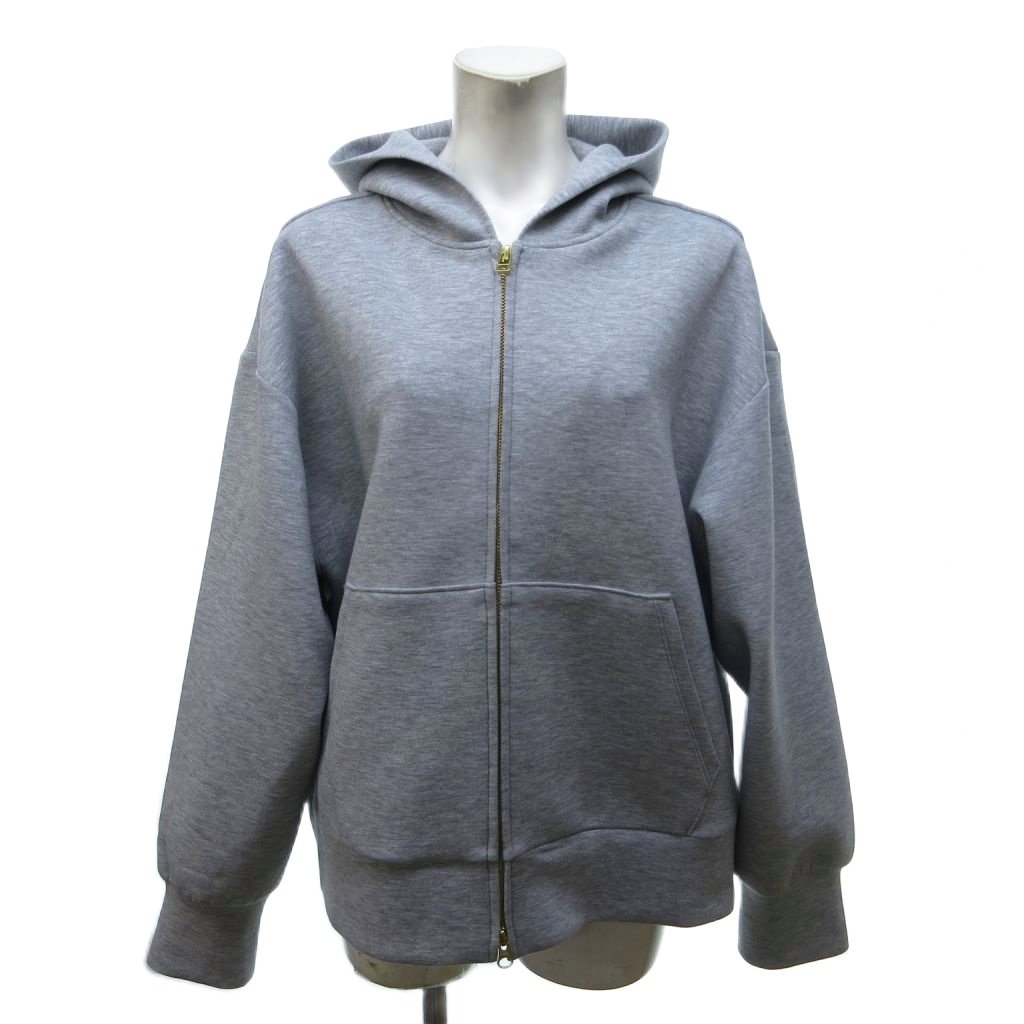 【中古】アンフィーロ UNFILO 美品 パーカー ジップアップ 無地 ライトグレー XL レディース 【ベクトル 古着】 260817ブランドアンフィーロ UNFILO表記サイズXL実寸サイズ肩幅：59cm　身幅：61cm　着丈：64cm　袖丈：55cm　　素材ポリエステル、レーヨン、ポリウレタン色グレー状態使用感が少なく、かなり状態の良い商品です。 ※あくまでも中古品ですので掲載写真や記載内容をご確認いただき、ご理解の上ご購入ください。付属品付属品なし、写真に写っている物が全てです。備考（株）オンワード樫山 こちらのお品物は店舗で保管しておらず、店頭販売出来かねます。（※お取り寄せも出来かねます）商品のお問い合わせの回答を休止しております。＊各商品ページの商品詳細等をご確認の上ご購入ください。【中古】アンフィーロ UNFILO 美品 パーカー ジップアップ 無地 ライトグレー XL レディース 【ベクトル 古着】 260817状態ランク　”A”詳細については、下記および「状態ランクについて」ページをご覧ください。未使用・新品の商品ほぼ新品同様の商品使用感が少なく、かなり状態の良い商品使用感はあるが、傷や汚れの少ない商品使用感の他、傷や汚れが見られる商品かなり大きな傷みがある難あり商品※S〜CランクはUSED品となりますので、使用感をご理解の上でご入札下さい。状態ランクについてinformationブランドアンフィーロ UNFILO表記サイズXL実寸サイズ肩幅：59cm　身幅：61cm　着丈：64cm　袖丈：55cm　　素材ポリエステル、レーヨン、ポリウレタン色グレー状態使用感が少なく、かなり状態の良い商品です。 ※あくまでも中古品ですので掲載写真や記載内容をご確認いただき、ご理解の上ご購入ください。付属品付属品なし、写真に写っている物が全てです。備考（株）オンワード樫山 こちらのお品物は店舗で保管しておらず、店頭販売出来かねます。（※お取り寄せも出来かねます）商品のお問い合わせの回答を休止しております。＊各商品ページの商品詳細等をご確認の上ご購入ください。本商品は一点物です他サイトや店舗にて販売している商品です。多少のお時間差にて欠品になることもございます。予めご了承頂ますようお願い致します。ベクトル・サイズガイドはこちらこの商品と同じブランドの商品を見る
