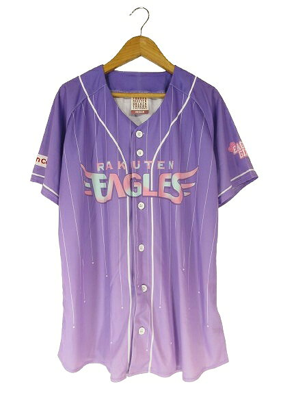 【中古】ノーブランド 楽天 応援 ユニフォーム シャツ ストライプ サイズ M パープル QQQ メンズ レディース 【ベクトル 古着】 260719表記サイズM実寸サイズ身幅：50cm　着丈：67cm　ゆき丈：42cm　　素材ポリエステル/100%色パープル ※色に関してはこの商品の出品者の主観で判断しておりますので、カタログや正規の言い回しとは異なる場合がございます。状態若干の使用感はございますが、目立った汚れやダメージもなく、比較的状態の良い商品です。商品のお問い合わせの回答を休止しております。＊各商品ページの商品詳細等をご確認の上ご購入ください。【中古】ノーブランド 楽天 応援 ユニフォーム シャツ ストライプ サイズ M パープル QQQ メンズ レディース 【ベクトル 古着】 260719状態ランク　”AB”詳細については、下記および「状態ランクについて」ページをご覧ください。未使用・新品の商品ほぼ新品同様の商品使用感が少なく、かなり状態の良い商品使用感はあるが、傷や汚れの少ない商品使用感の他、傷や汚れが見られる商品かなり大きな傷みがある難あり商品※S〜CランクはUSED品となりますので、使用感をご理解の上でご入札下さい。状態ランクについてinformation表記サイズM実寸サイズ身幅：50cm　着丈：67cm　ゆき丈：42cm　　素材ポリエステル/100%色パープル ※色に関してはこの商品の出品者の主観で判断しておりますので、カタログや正規の言い回しとは異なる場合がございます。状態若干の使用感はございますが、目立った汚れやダメージもなく、比較的状態の良い商品です。商品のお問い合わせの回答を休止しております。＊各商品ページの商品詳細等をご確認の上ご購入ください。本商品は一点物です他サイトや店舗にて販売している商品です。多少のお時間差にて欠品になることもございます。予めご了承頂ますようお願い致します。ベクトル・サイズガイドはこちらこの商品と同じブランドの商品を見る